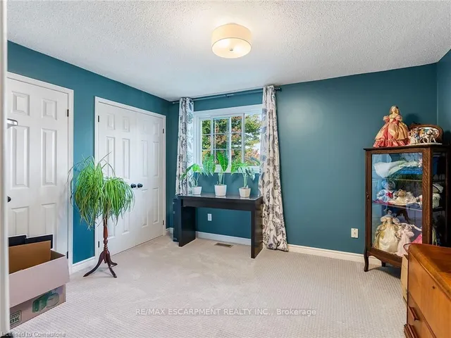 Additional property image - 2079 Hunters Wood Dr