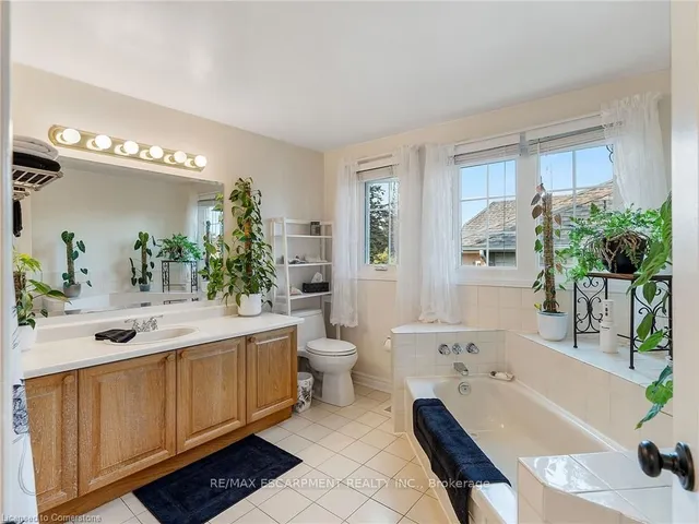 Additional property image - 2079 Hunters Wood Dr