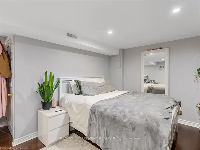 Additional property image - 2079 Hunters Wood Dr