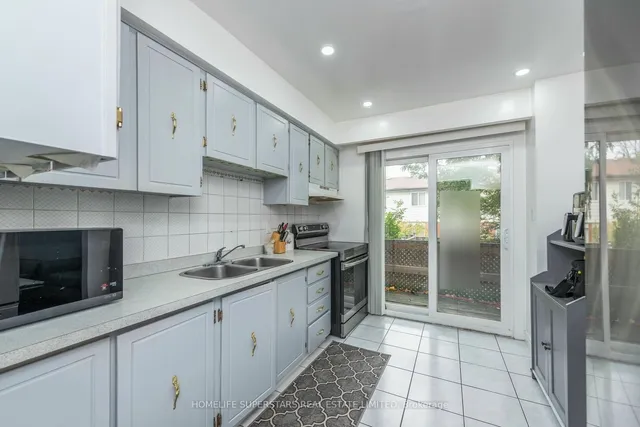 Additional property image - 7475 Goreway Dr Unit 50