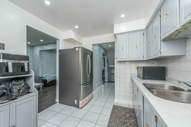 Additional property image - 7475 Goreway Dr Unit 50