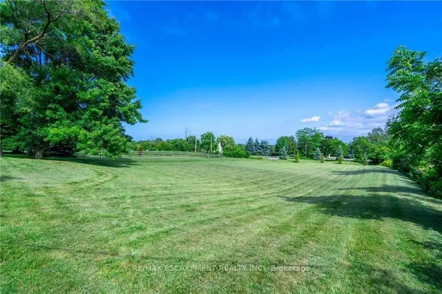 Additional property image - 769 Old York Rd