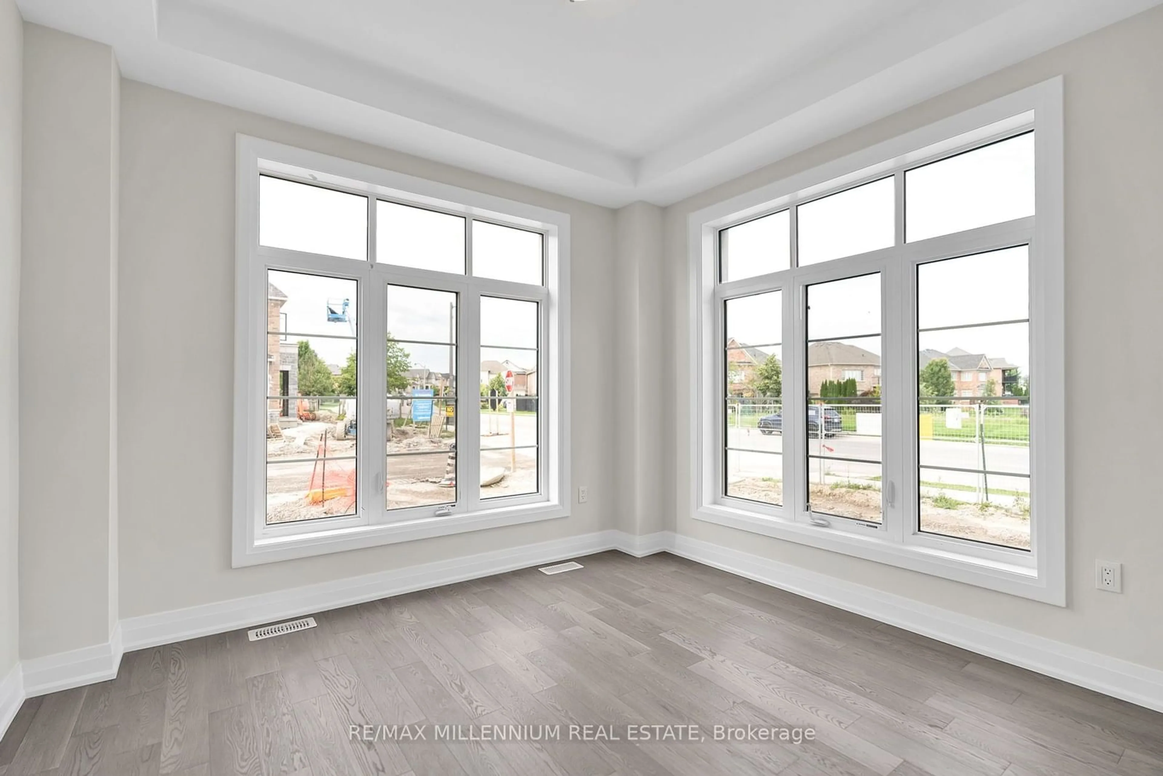 A pic of a room, wood floors for 2 Catherwood Crt, Brampton Ontario L6P 2W1