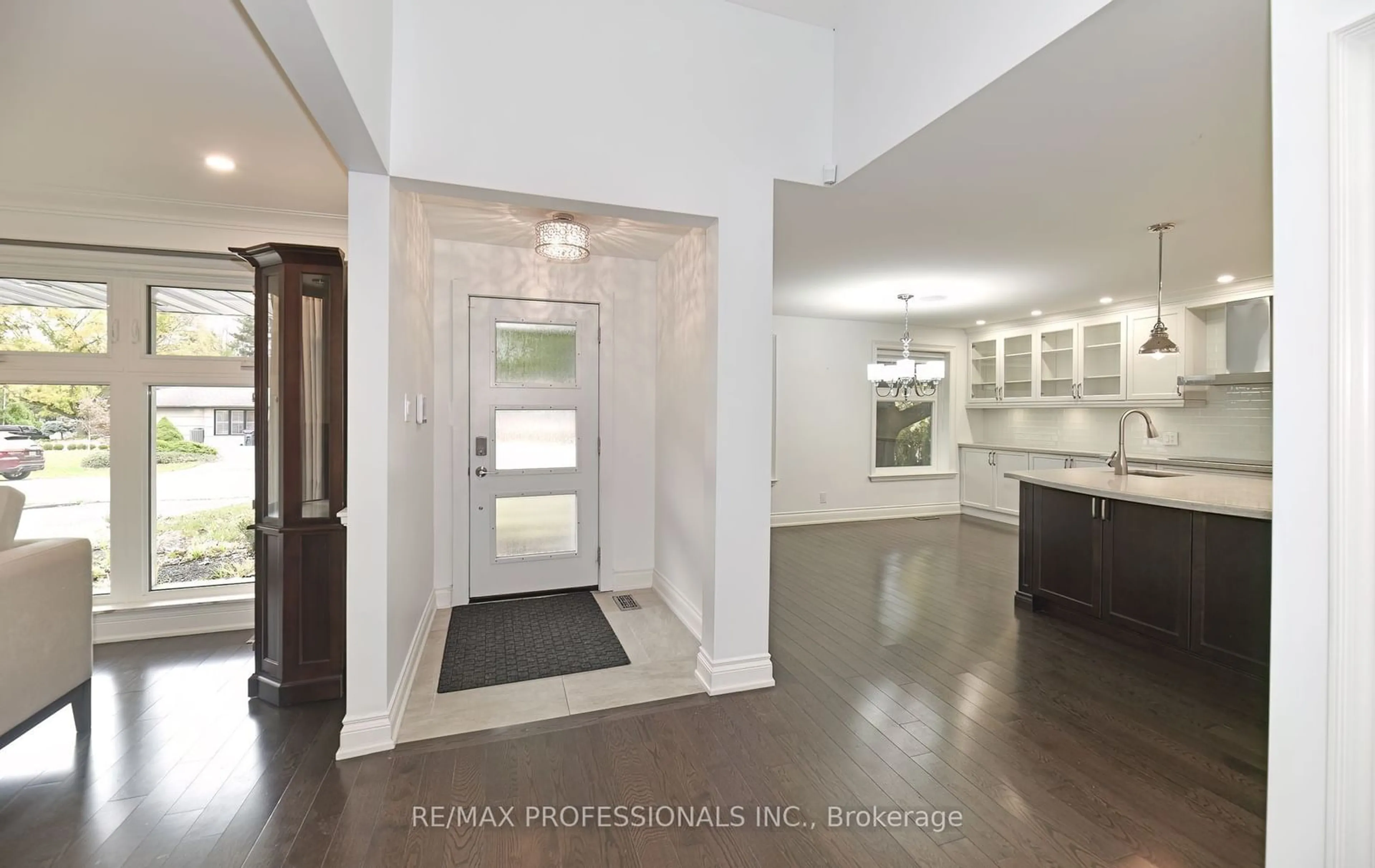 Indoor entryway, wood floors for 53 Abilene Dr, Toronto Ontario M9A 2N1