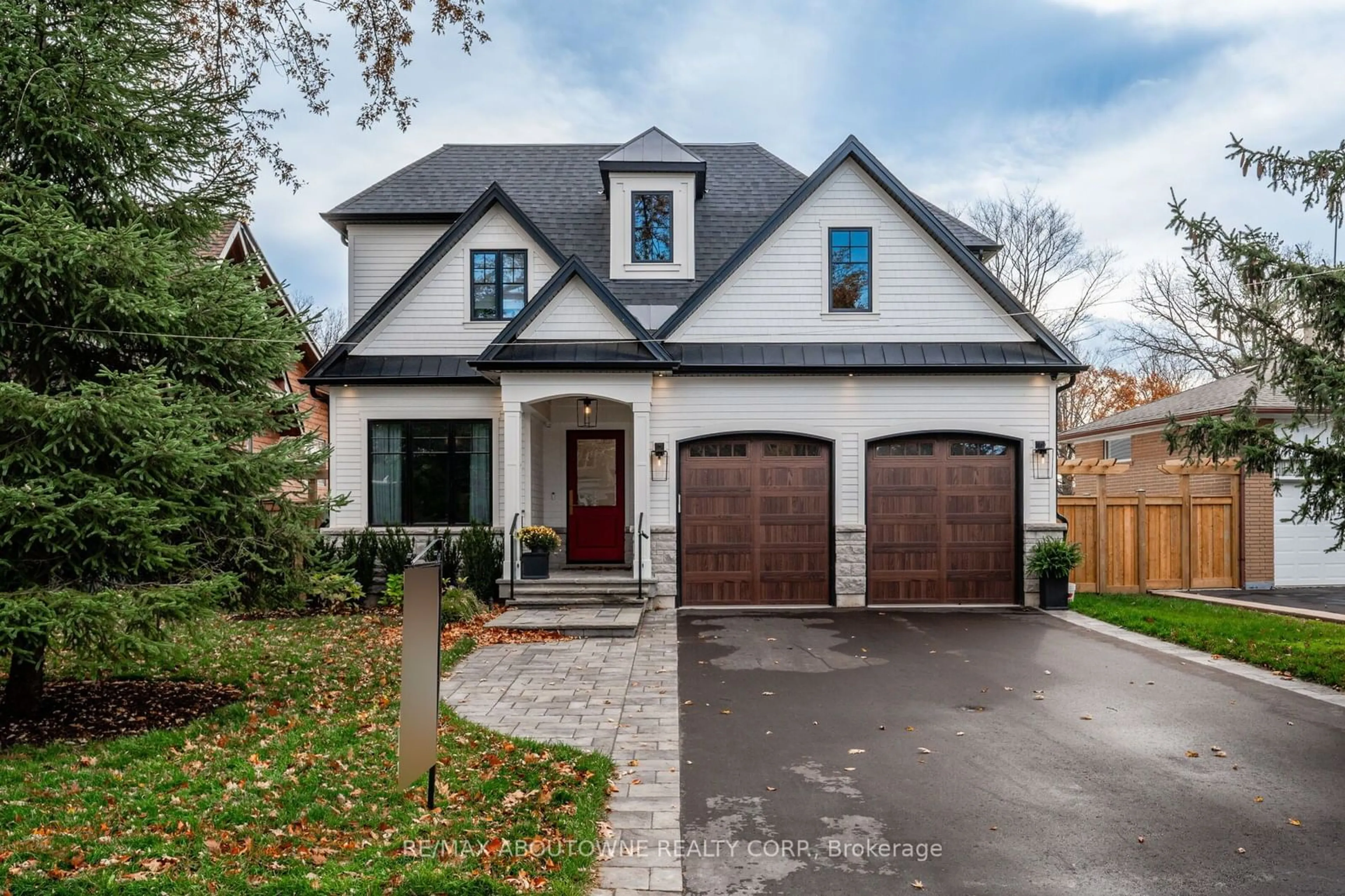 Home with brick exterior material for 356 River Side Dr, Oakville Ontario L6K 3N5