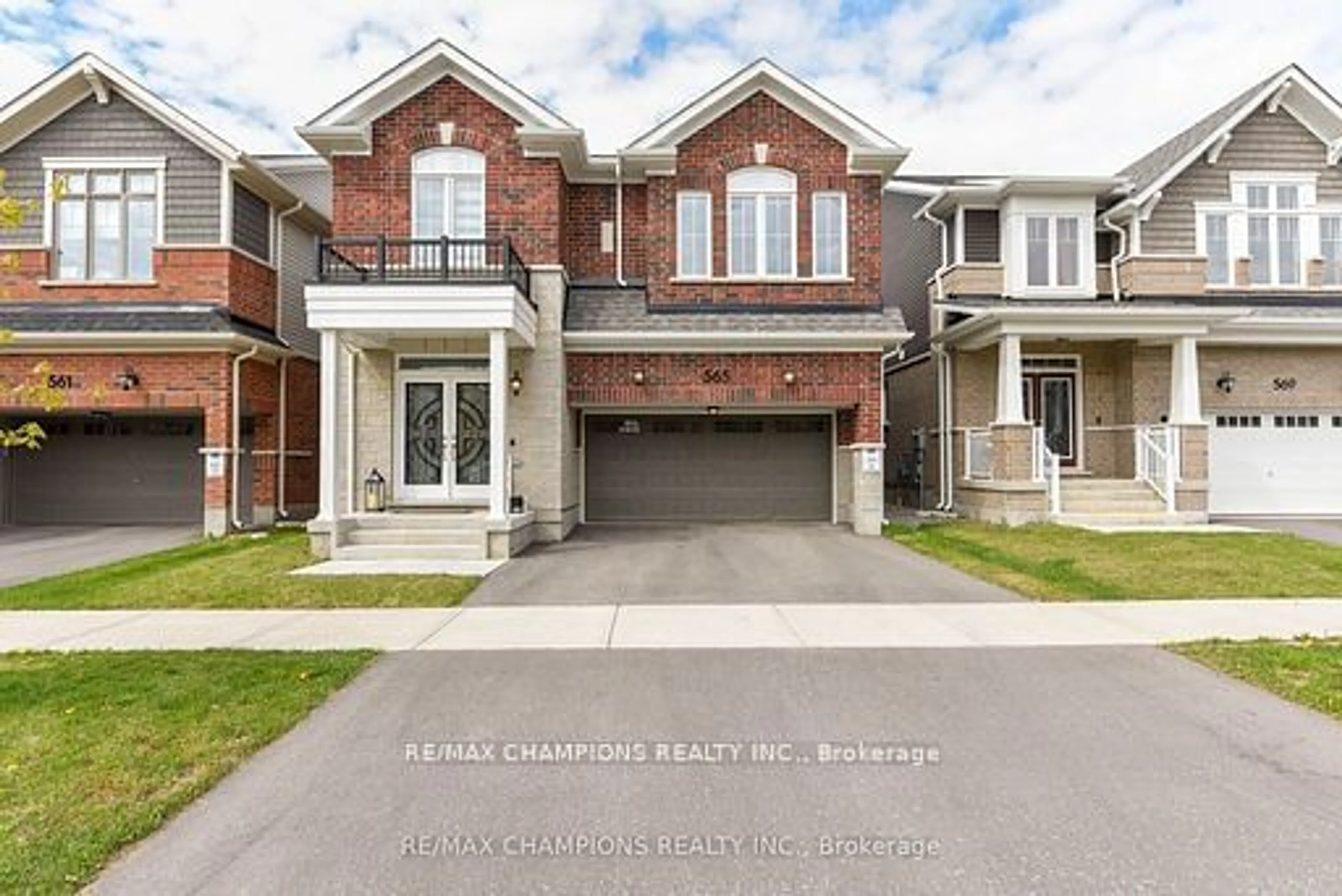 Home with brick exterior material for 565 Kennedy Circ, Milton Ontario L9E 1P9