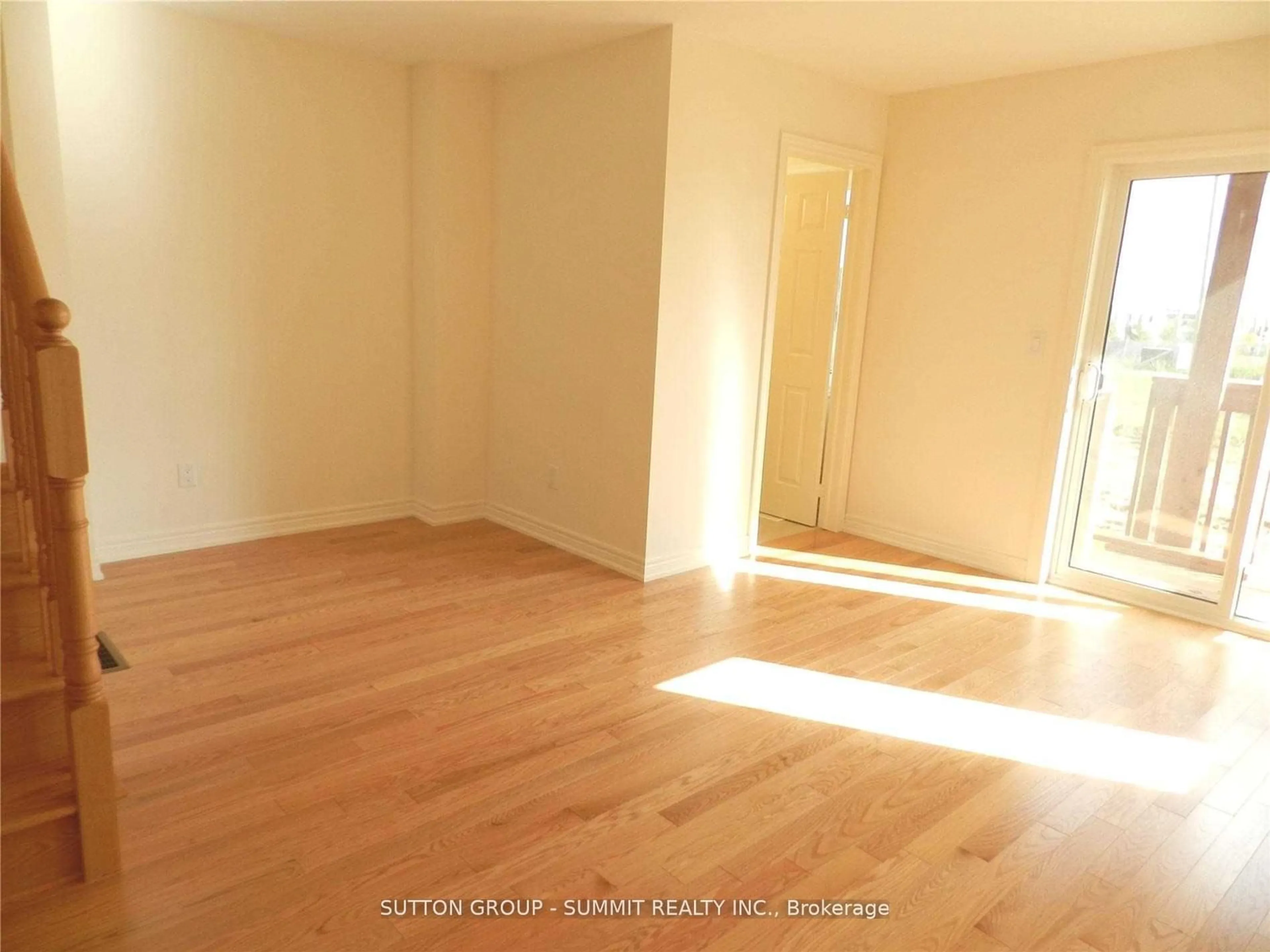 A pic of a room, not visible floor for 3964 Thomas Alton Blvd, Burlington Ontario L7M 2A4