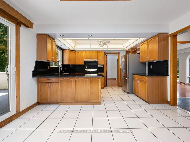Additional property image - 165 Cavendish Crt