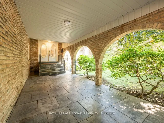 Additional property image - 165 Cavendish Crt