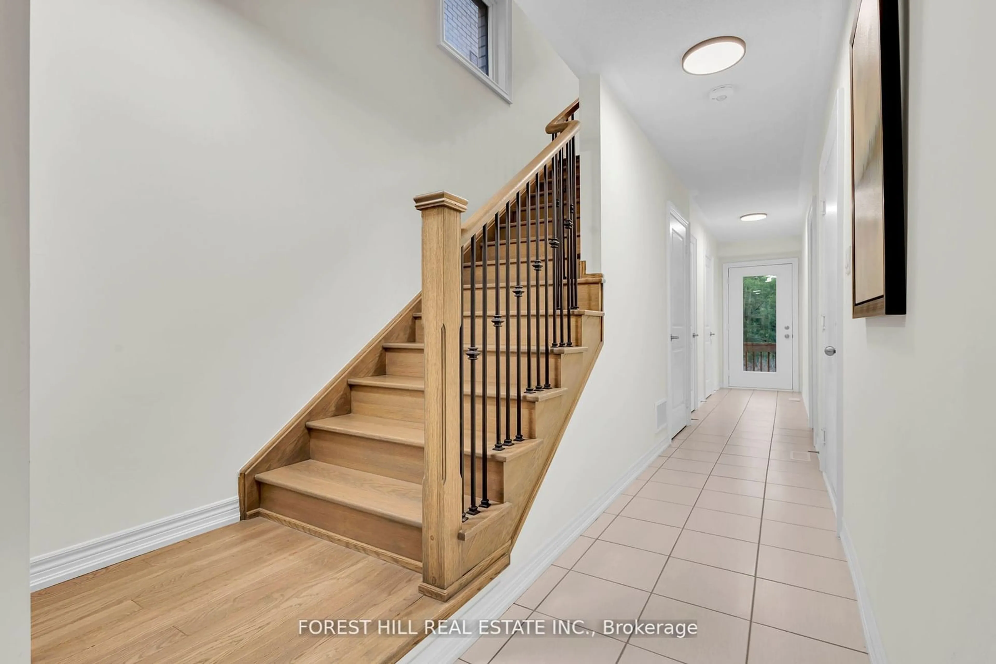 Stairs for 31 Queenpost Dr, Brampton Ontario L6Y 6L2