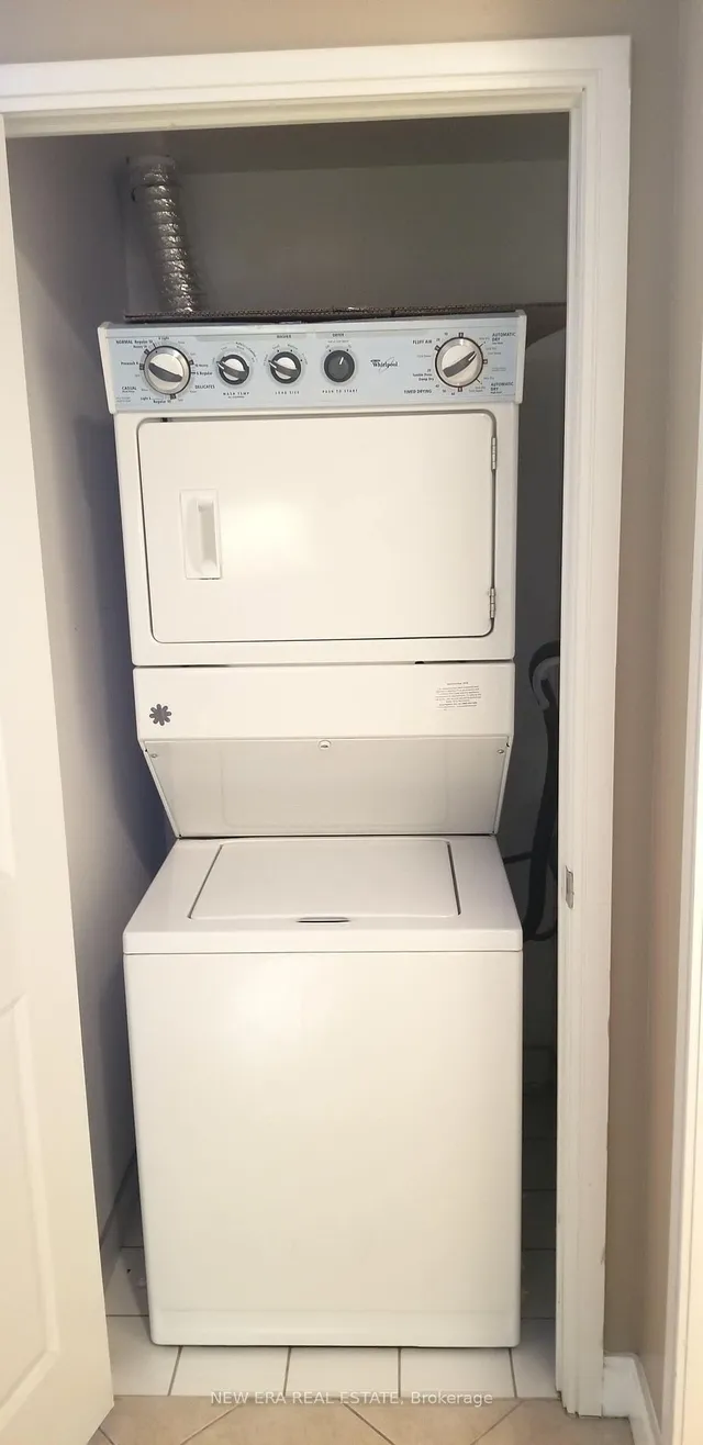 Additional property image - 80 Absolute Ave Unit 2002