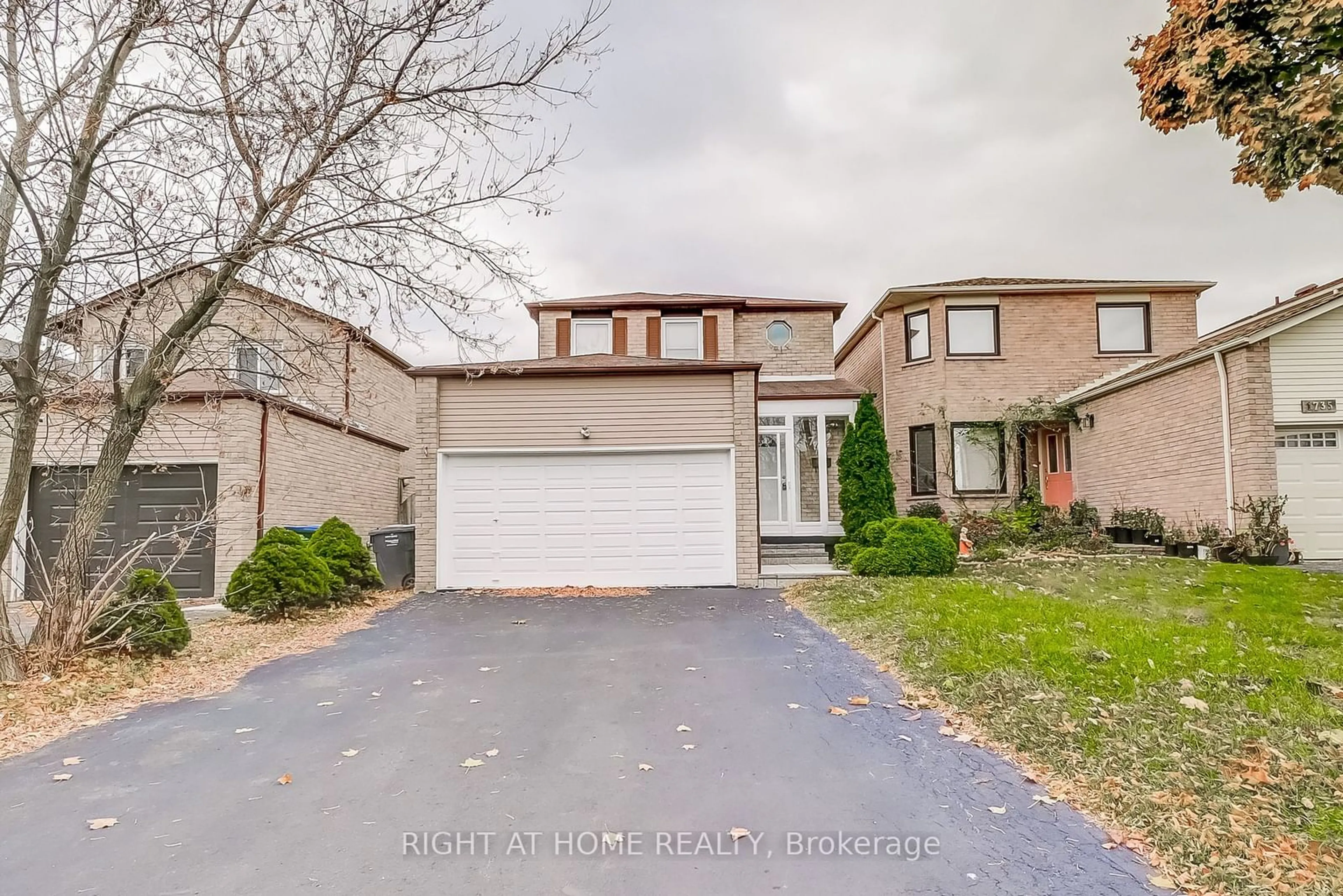 A pic from exterior of the house or condo, the street view for 1739 Princelea Pl, Mississauga Ontario L5M 3R4