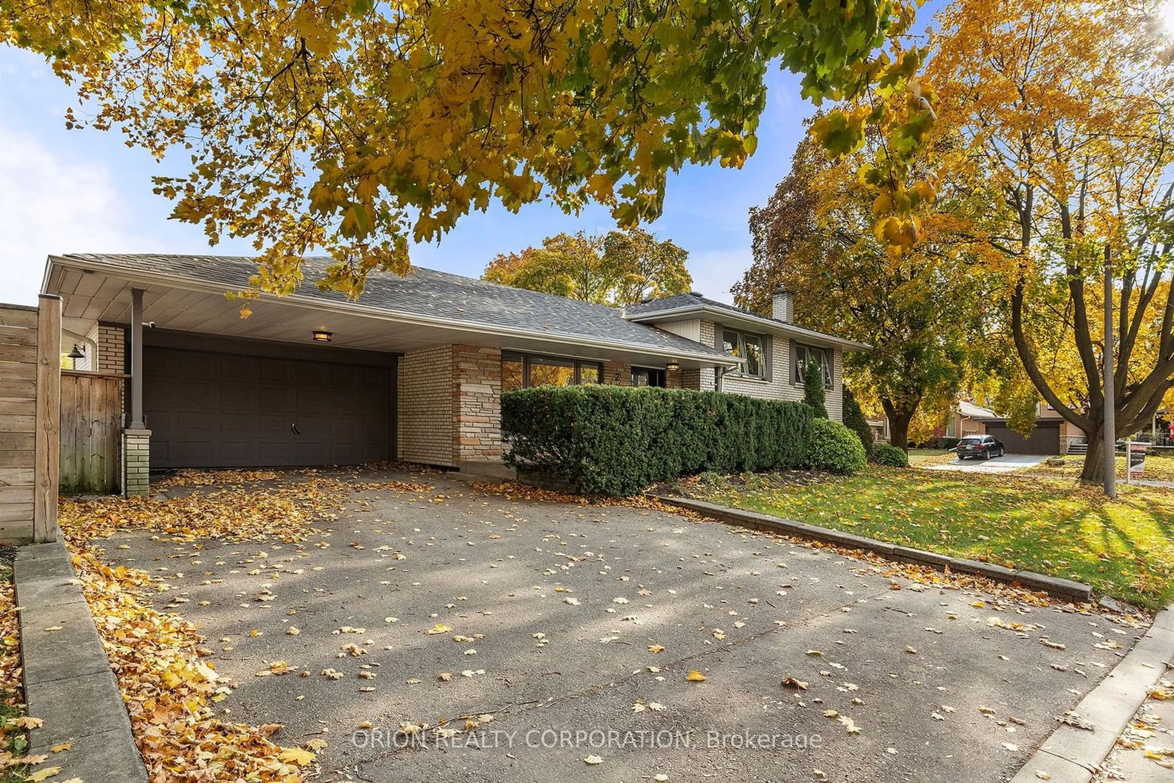 A pic from exterior of the house or condo, the street view for 2 Ashmount Cres, Toronto Ontario M9R 1C7