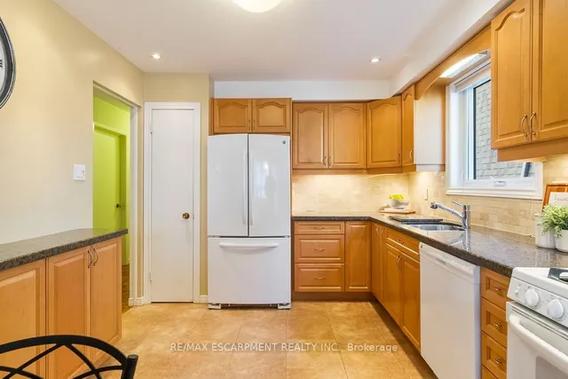 Additional property image - 1180 Falgarwood Dr