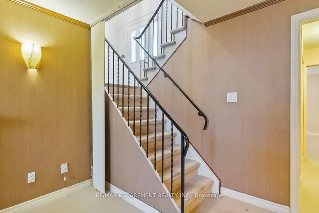 Additional property image - 1180 Falgarwood Dr