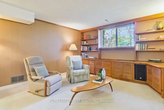 Additional property image - 1180 Falgarwood Dr