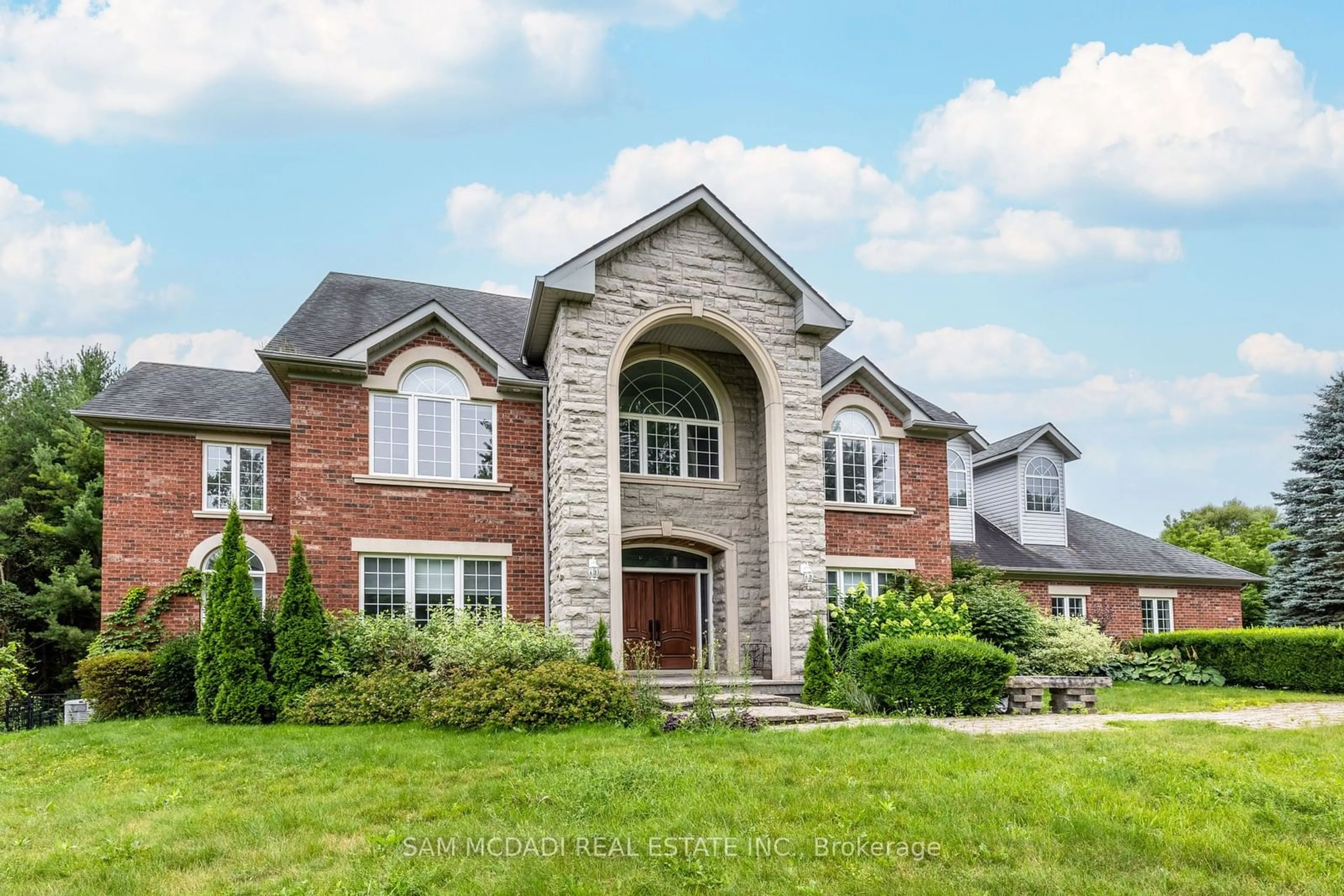 Home with brick exterior material for 10 Stonehart St, Caledon Ontario L7E 0B7