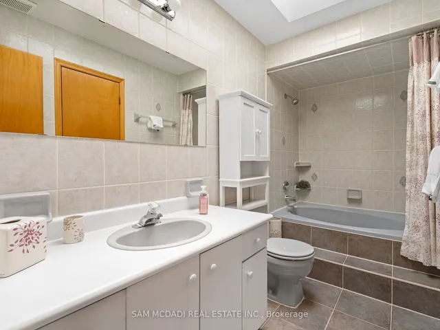Additional property image - 5472 Bourget Dr