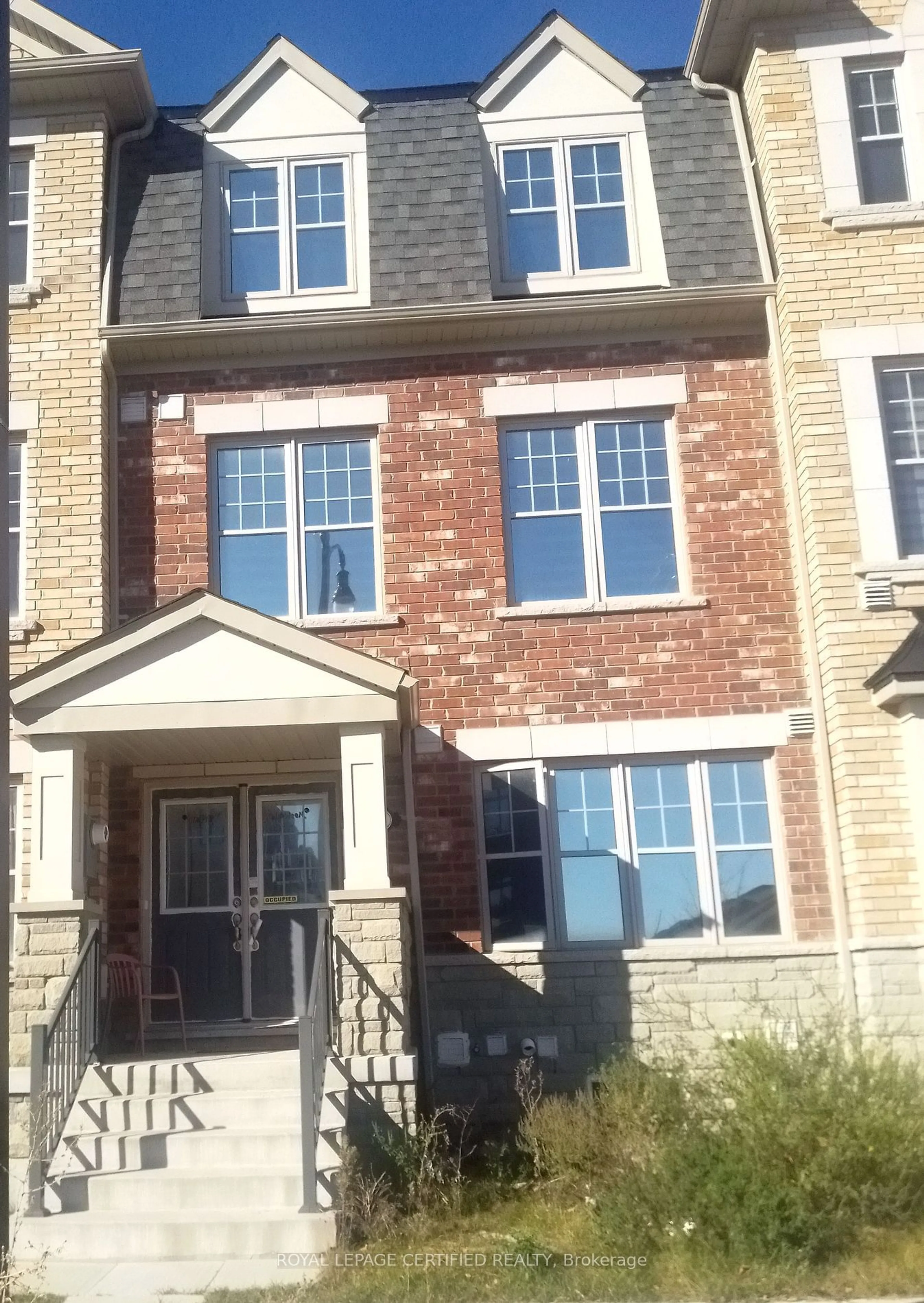 A pic from exterior of the house or condo, the street view for 6 Remembrance Rd, Brampton Ontario L7A 0A7