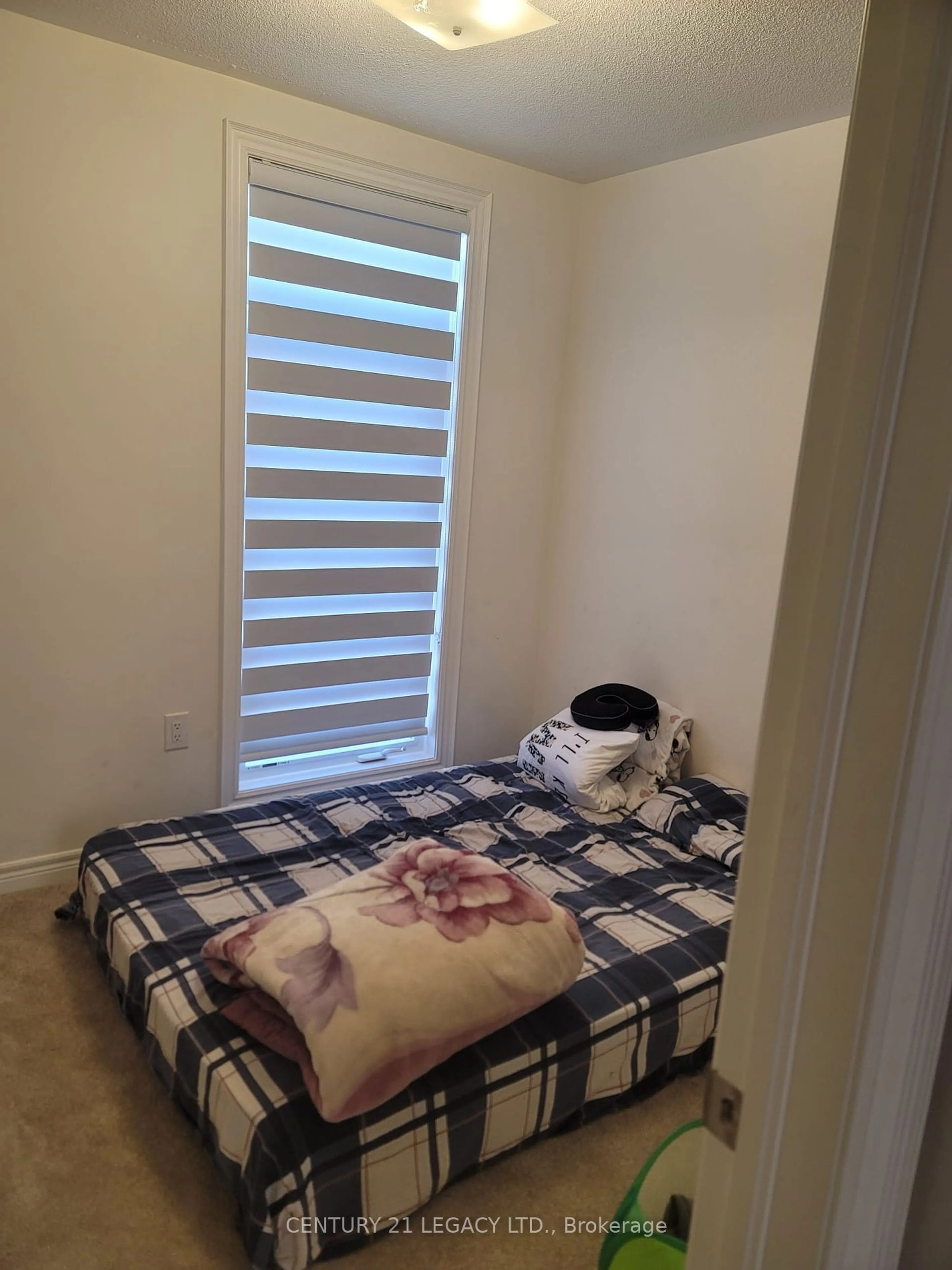 A pic of a room for 4 Queenpost Dr, Brampton Ontario L6Y 0B7