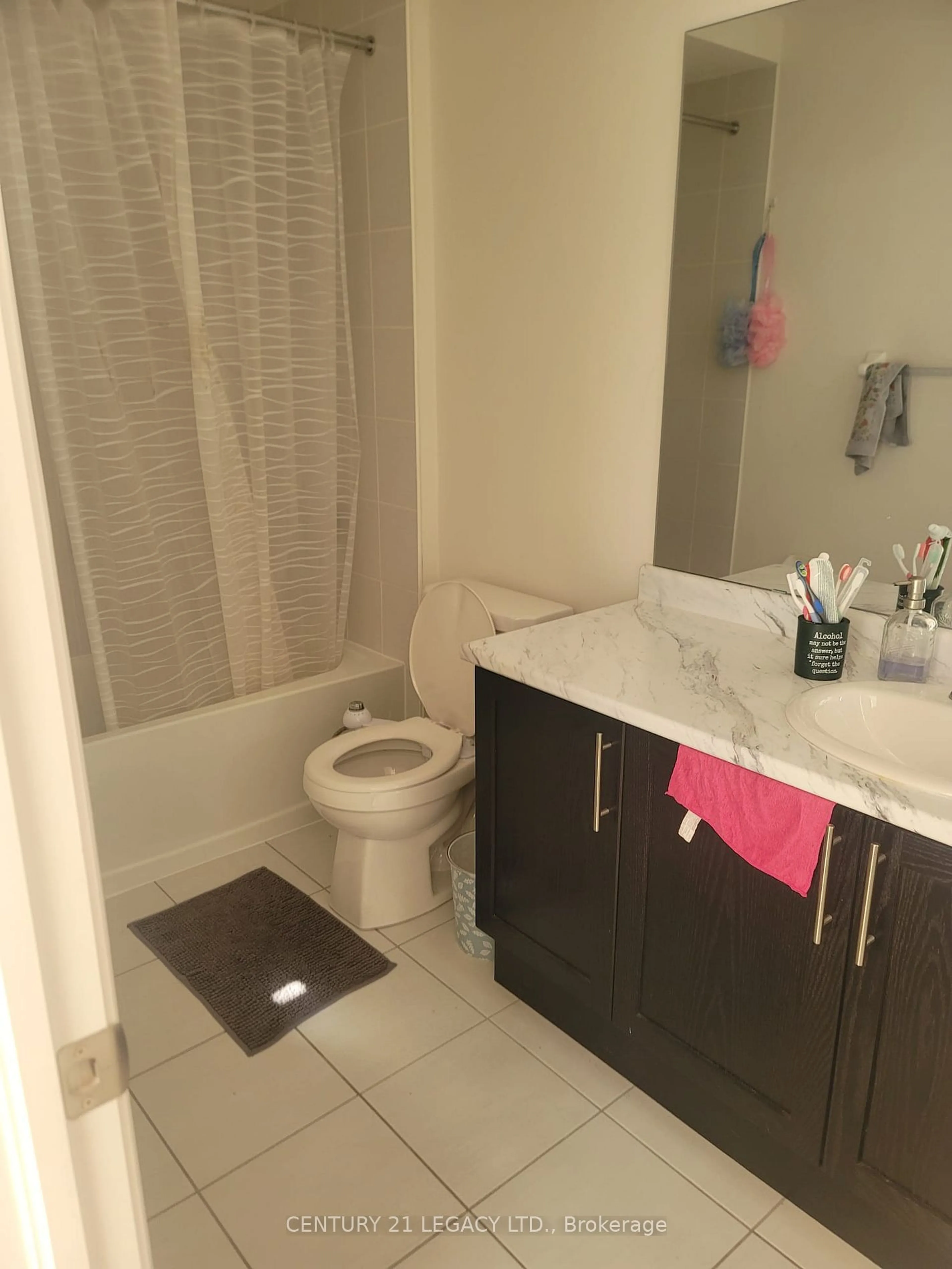 Standard bathroom, unknown for 4 Queenpost Dr, Brampton Ontario L6Y 0B7