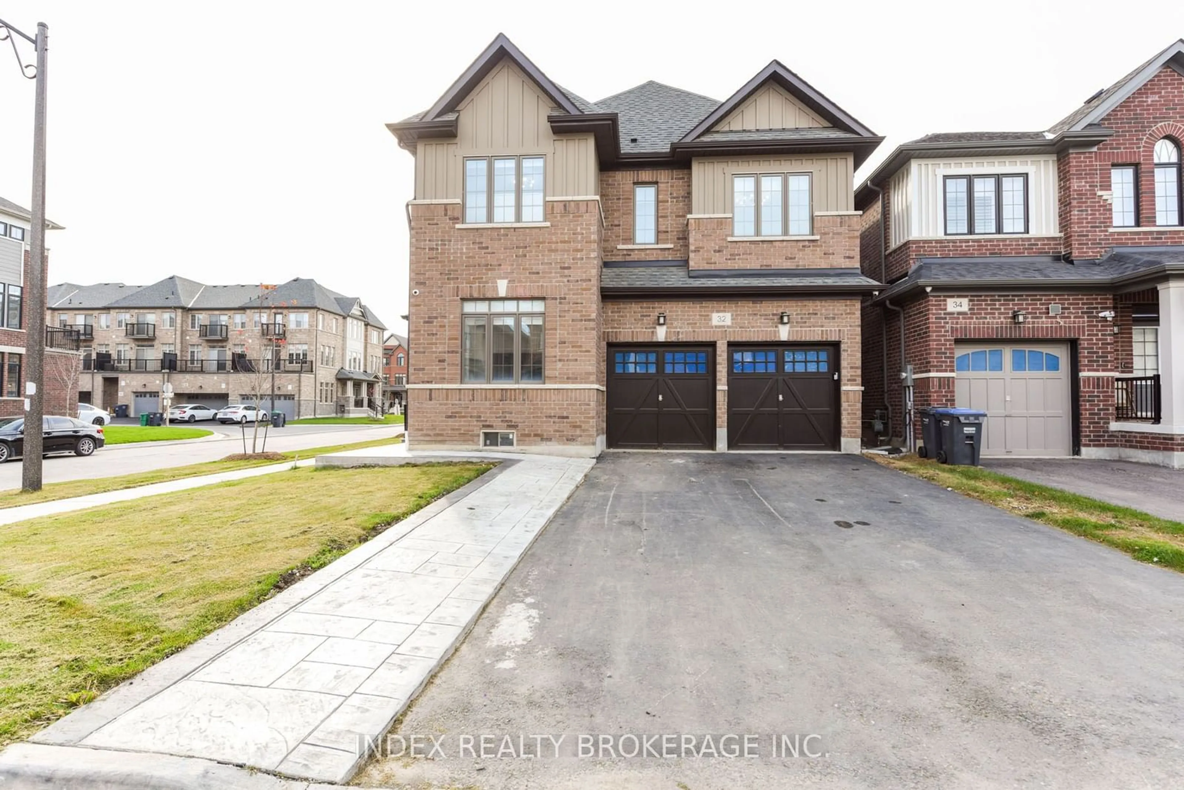 Home with brick exterior material for 32 Mccormack Rd, Caledon Ontario L7C 0Y9