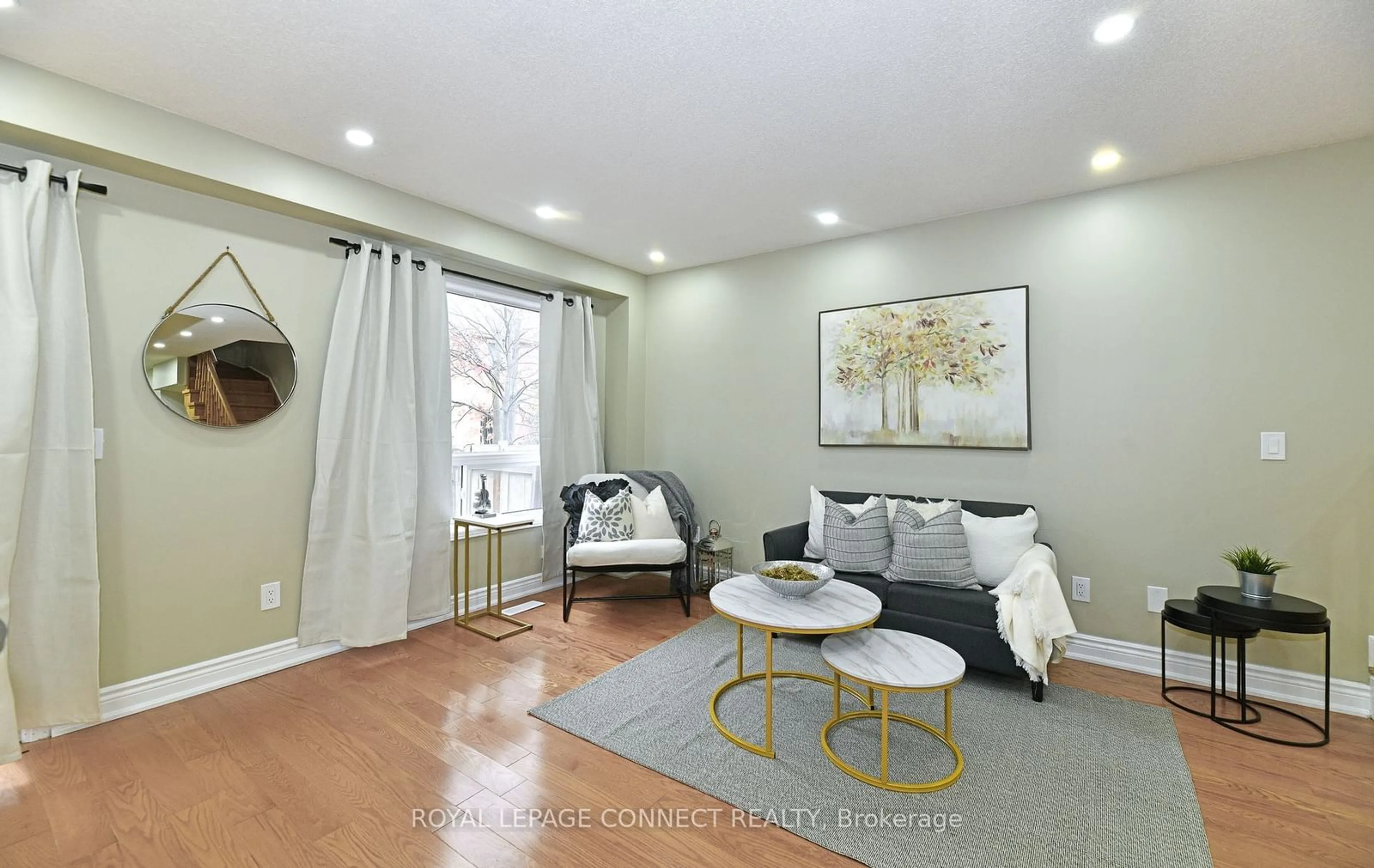 Living room, wood floors for 5030 Heatherleigh Ave #99, Mississauga Ontario L5V 2G7