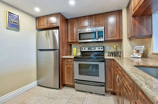 Additional image 19 of 101 Subway Cres Unit 206