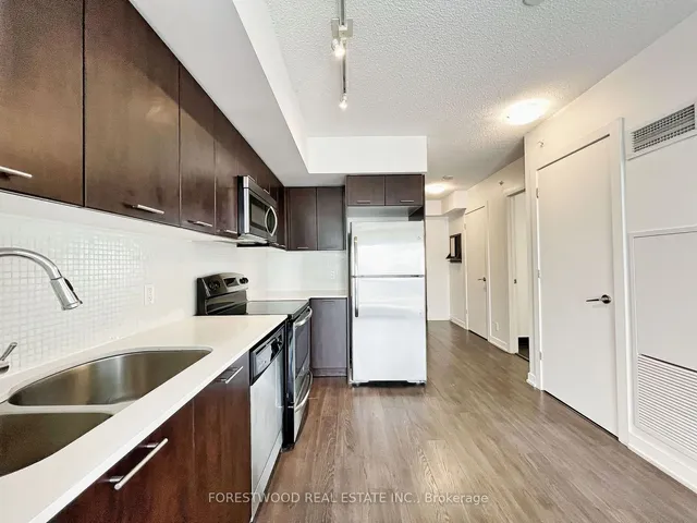 Additional property image - 2220 Lake Shore Blvd Unit 1003