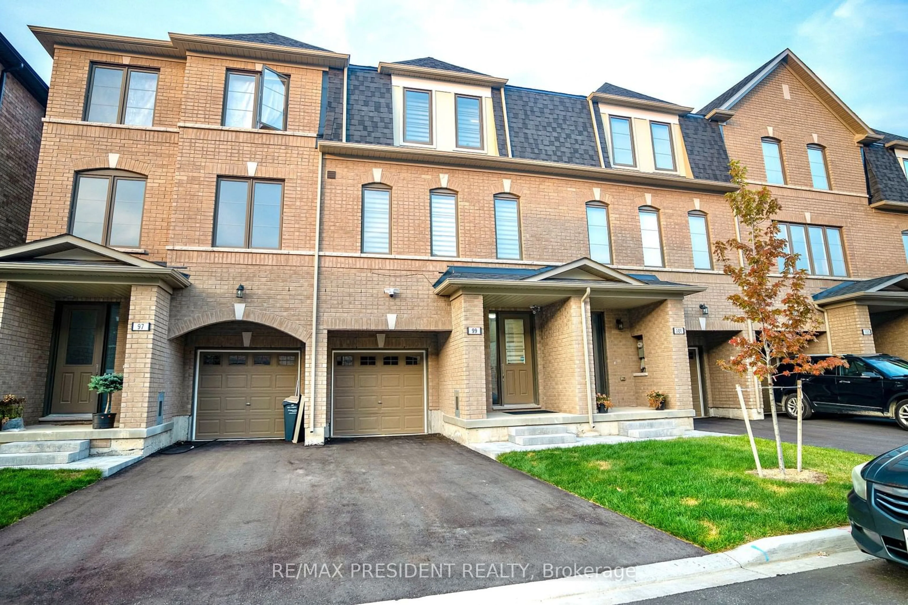 A pic from exterior of the house or condo, the street view for 99 Halliford Pl, Brampton Ontario L6P 4N6