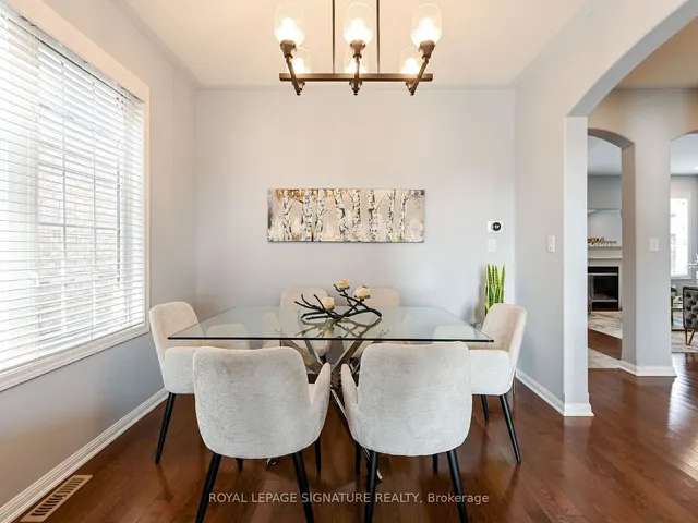 Additional property image - 3207 Munson Cres