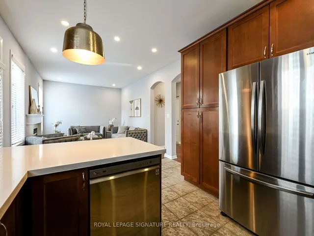 Additional property image - 3207 Munson Cres