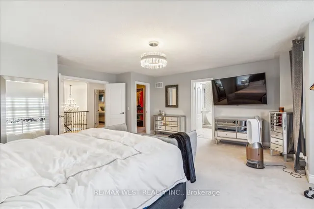 Additional property image - 36 Lampman Cres