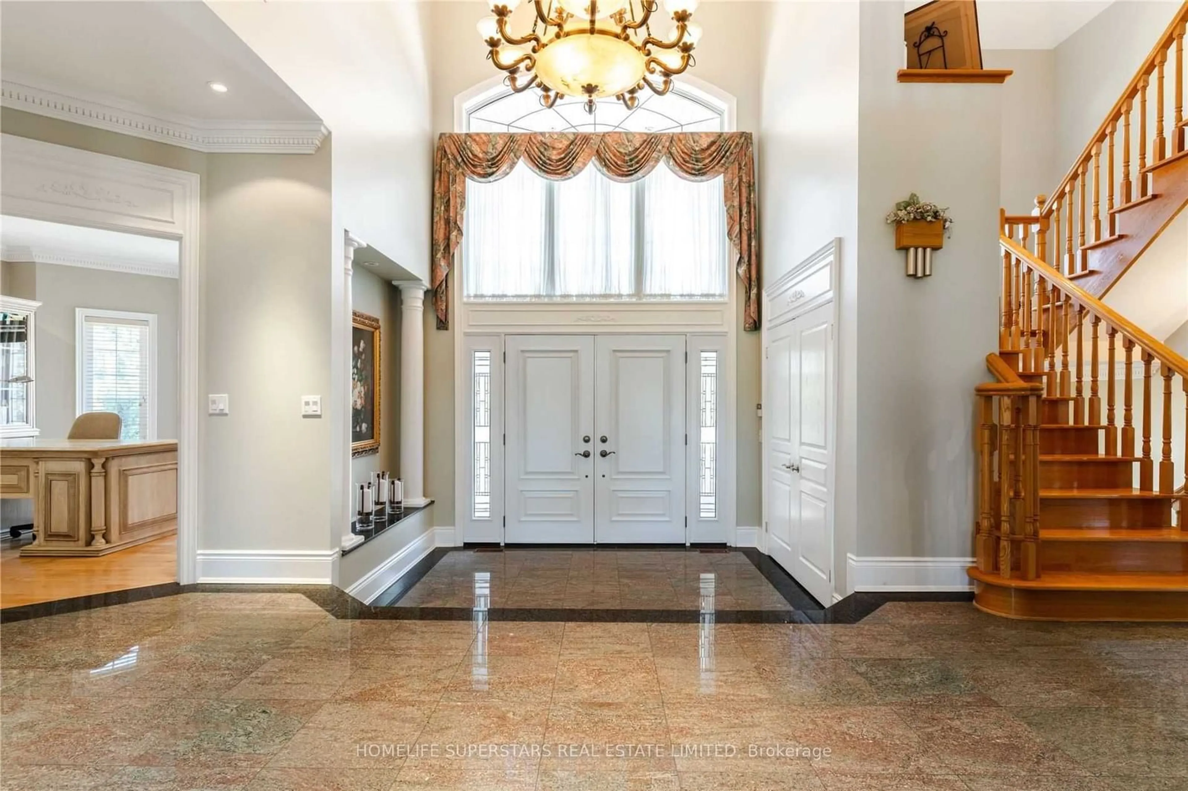 Indoor foyer, wood floors for 7690 Mayfield Rd, Caledon Ontario L7E 0V9