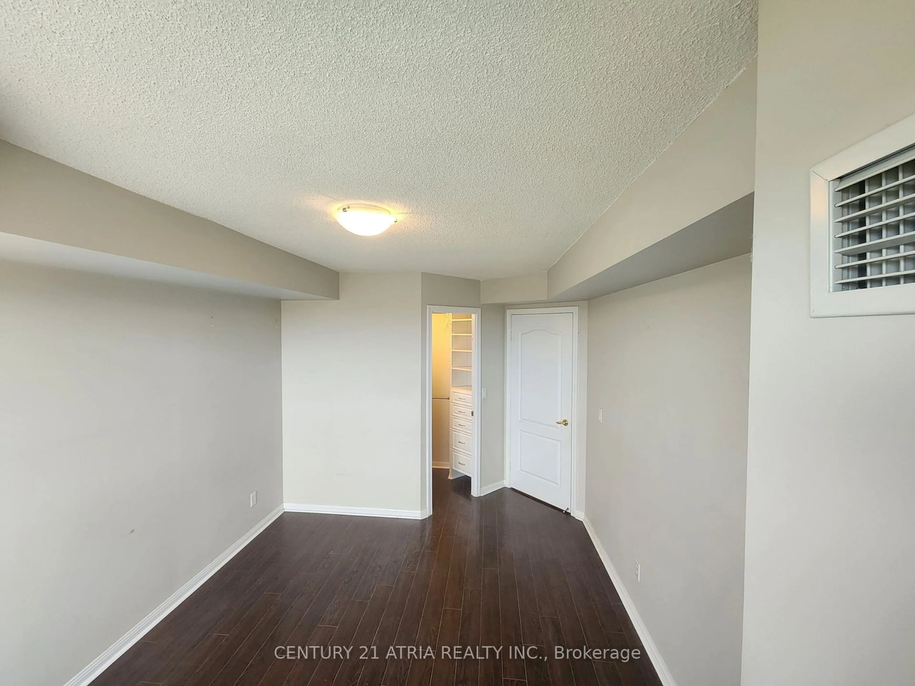 A pic of a room, unknown floor for 1150 Parkwest Pl #1007, Mississauga Ontario L5E 3K4