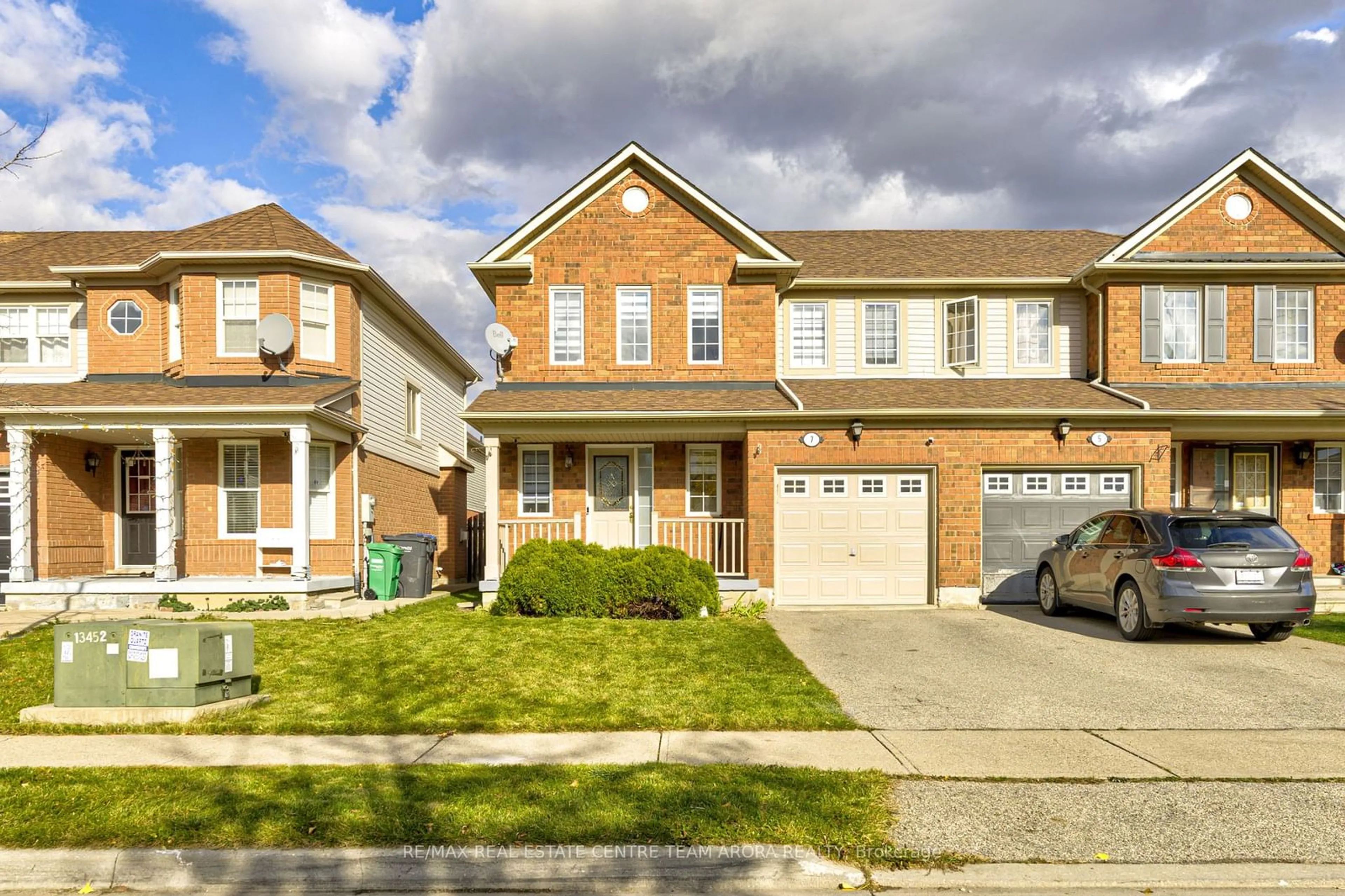 Frontside or backside of a home, the street view for 7 Sentimental Way, Brampton Ontario L7A 2S1