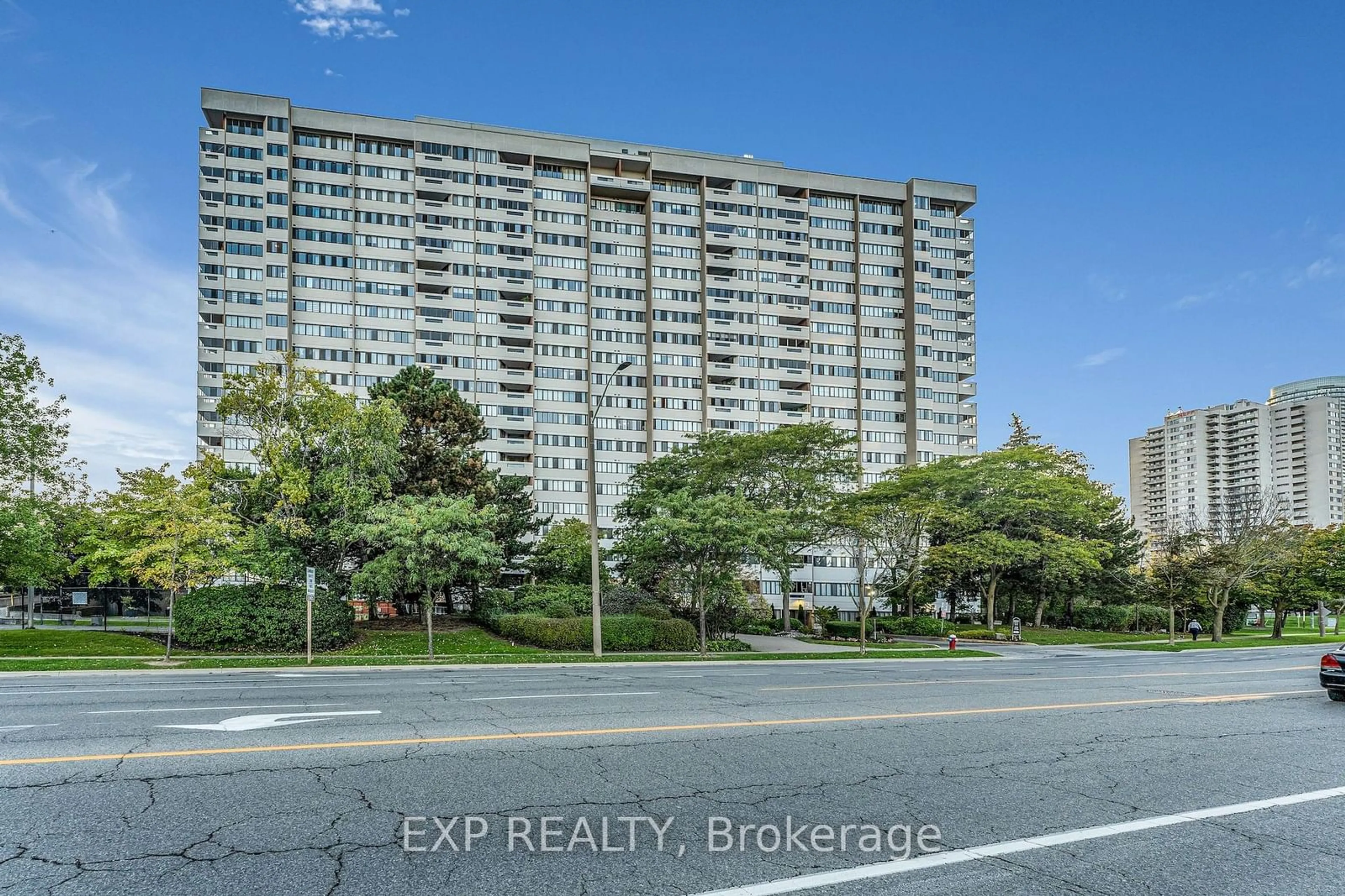 A pic from exterior of the house or condo, the front or back of building for 1580 Mississauga Valley Blvd #1008, Mississauga Ontario L5A 3T8