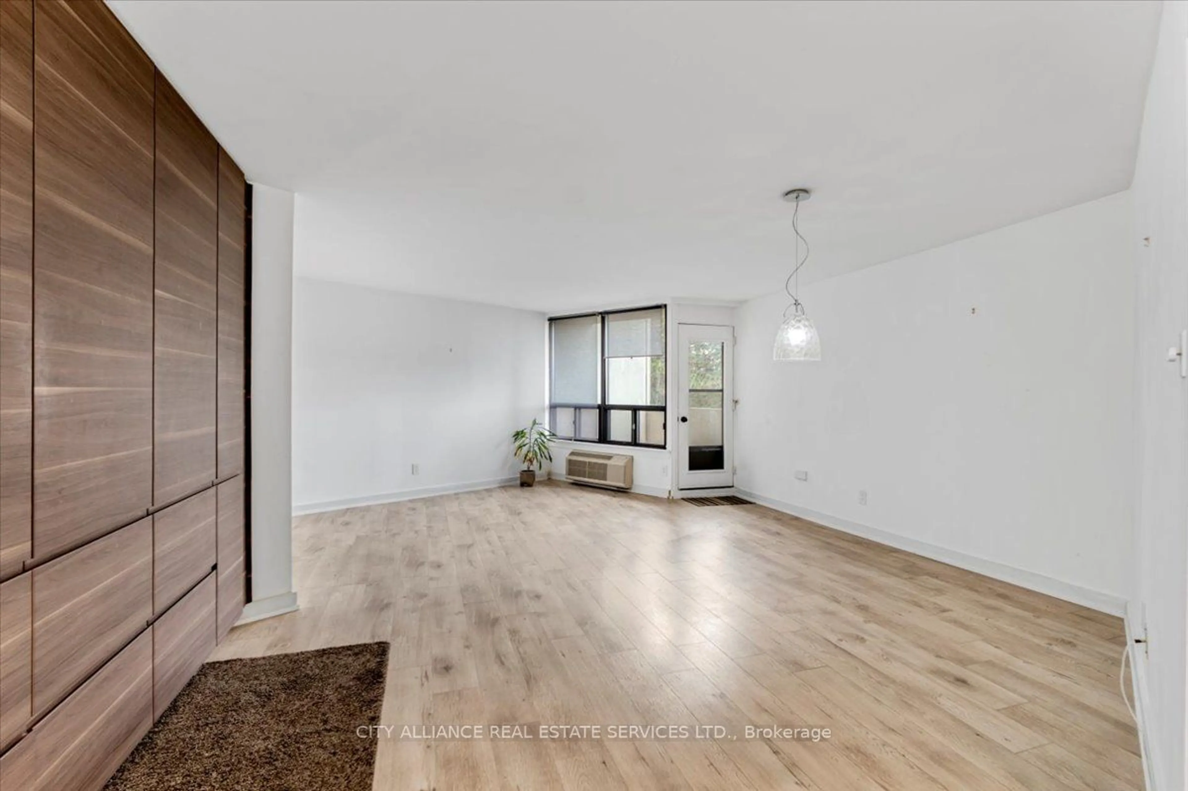 Other indoor space, wood floors for 284 Mill Rd #A25, Toronto Ontario M9C 4W6