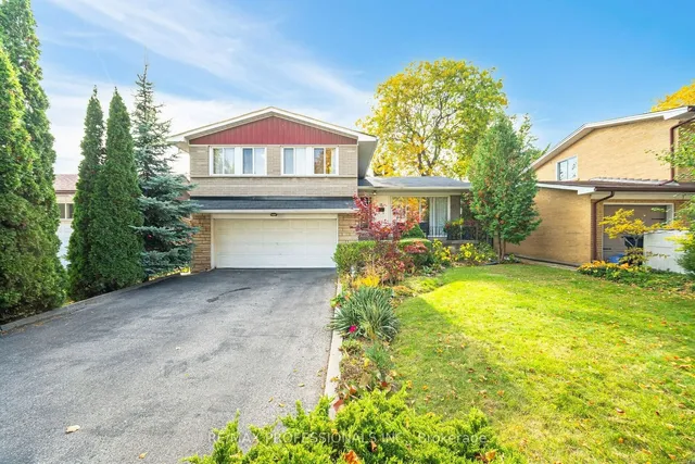 Primary image of 15 Hamptonbrook Dr