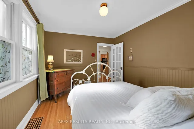 Additional property image - 360 Guelph Line