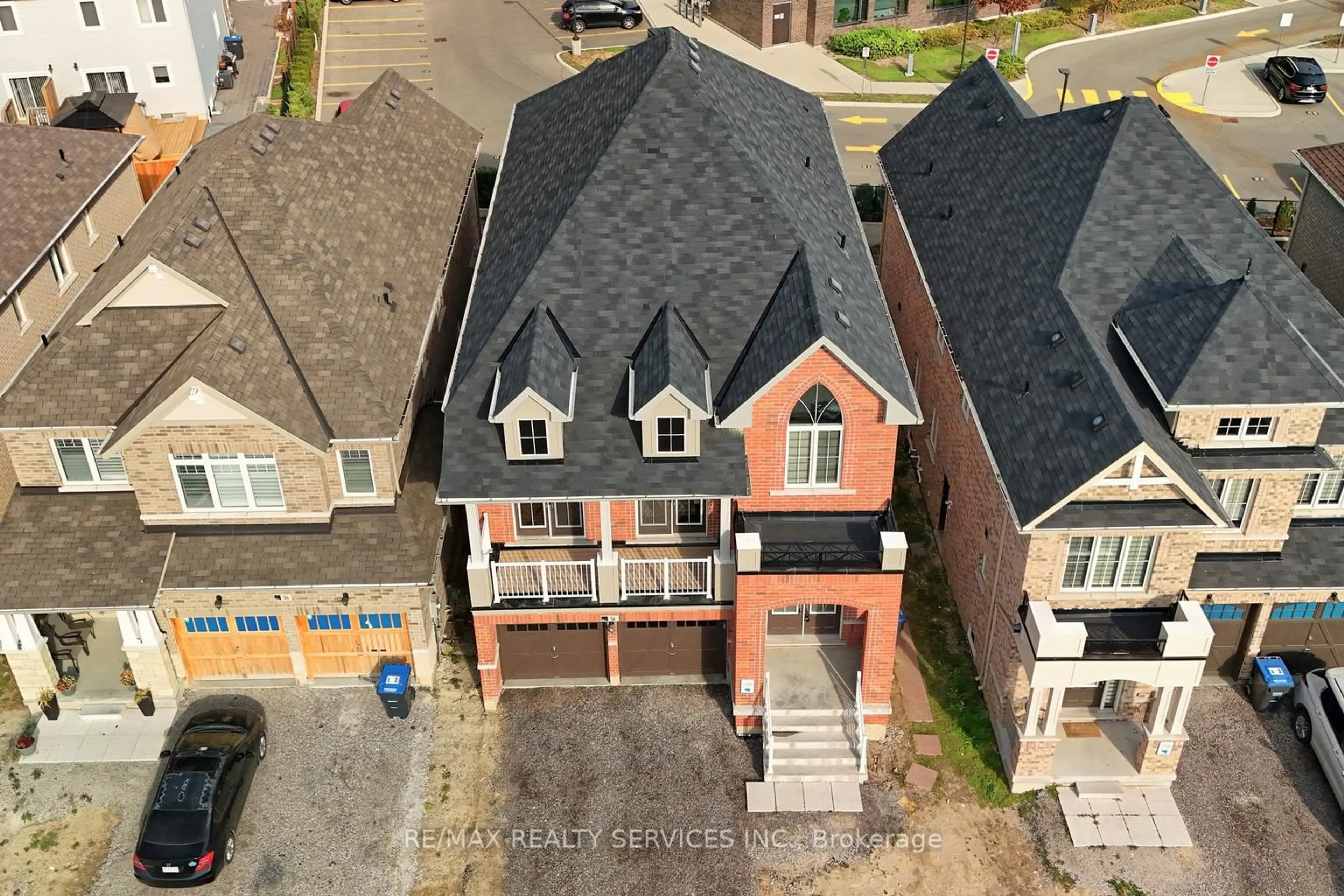 Frontside or backside of a home, the street view for 56 Royal Fern Cres, Caledon Ontario L7C 4H1