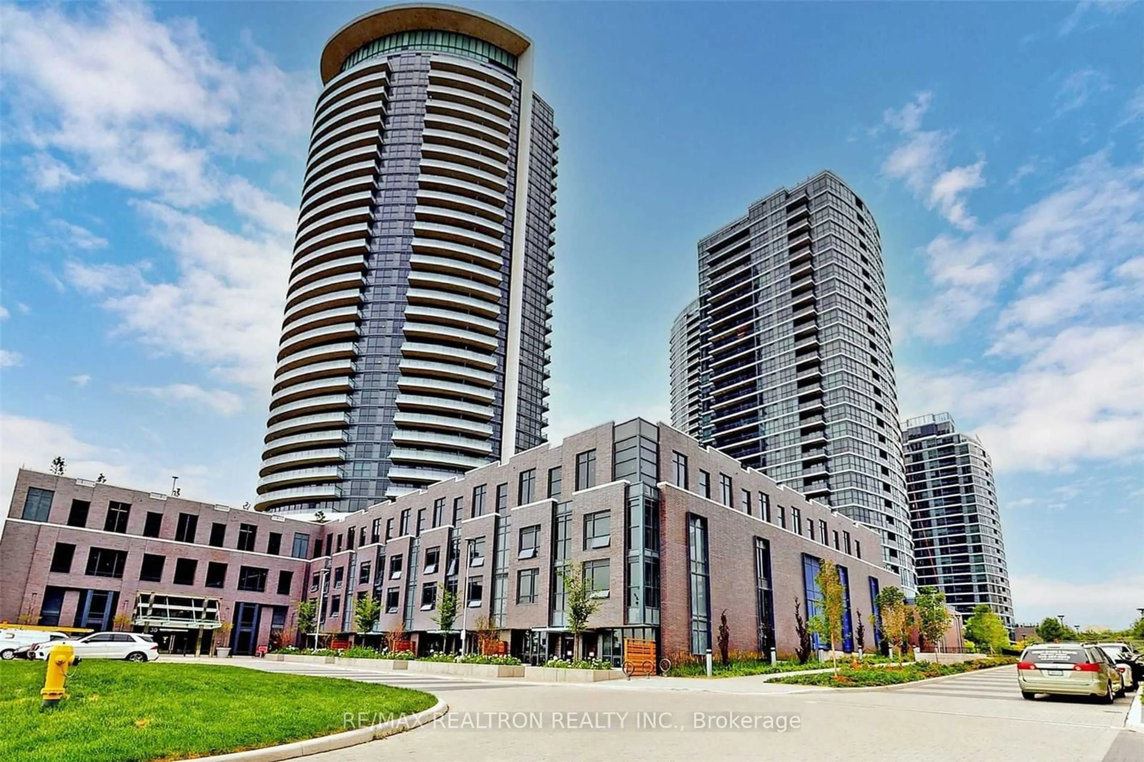 A pic from exterior of the house or condo, the view of city buildings for 30 Gibbs Rd #3108, Toronto Ontario M9B 0E4