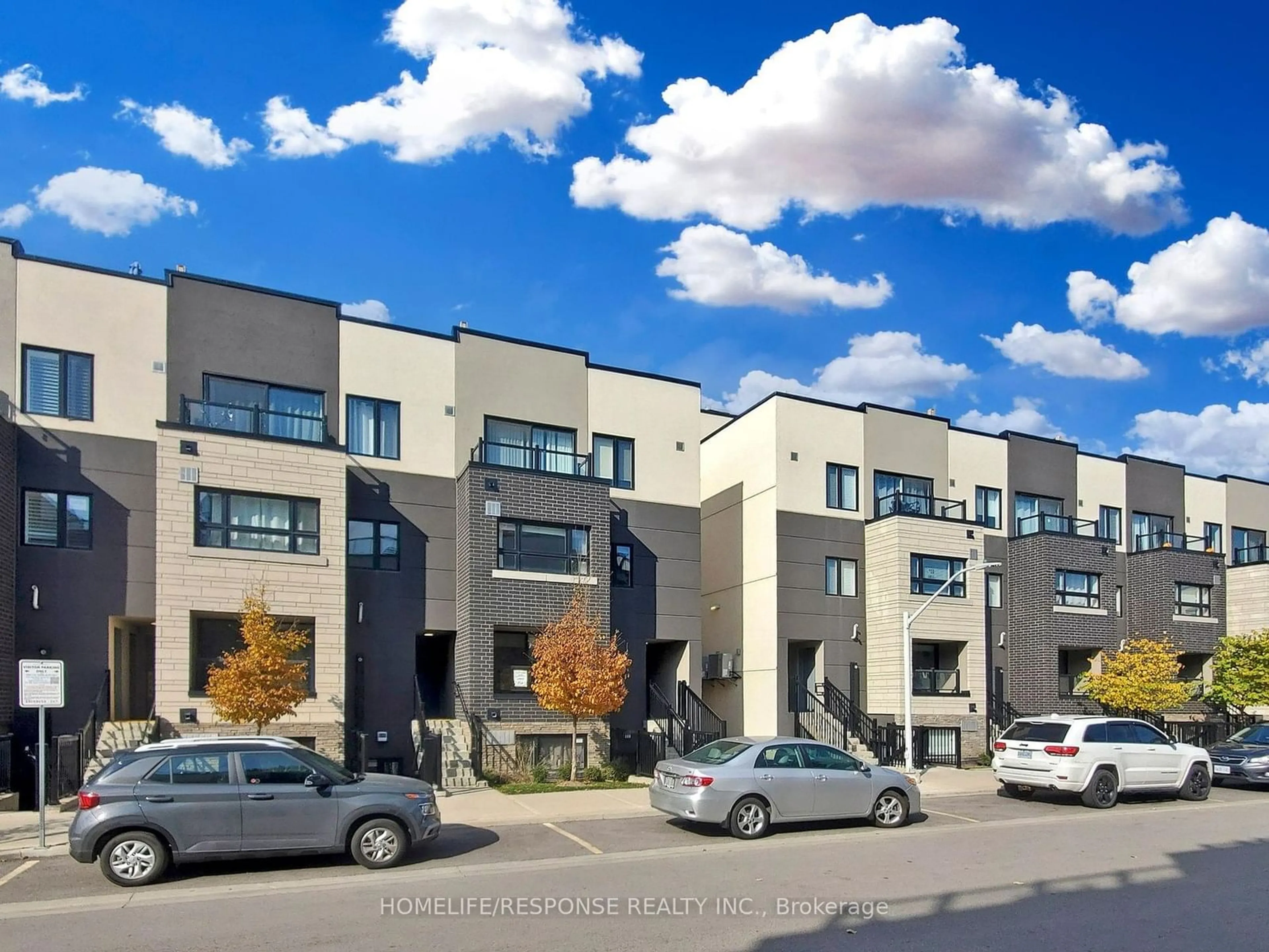 A pic from exterior of the house or condo, the front or back of building for 1131 COOKE Blvd #711, Burlington Ontario L7T 0C3