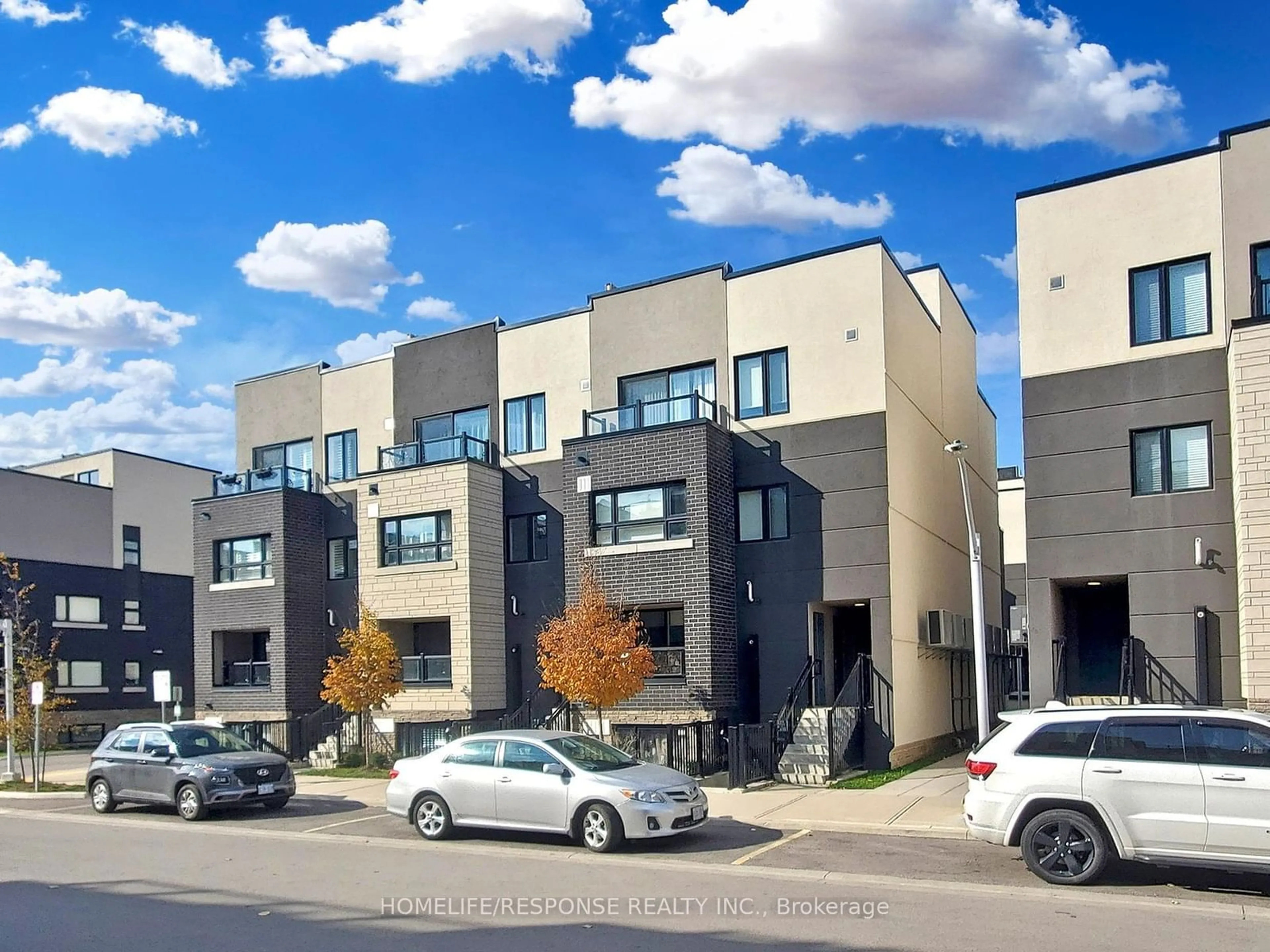 A pic from exterior of the house or condo, the street view for 1131 COOKE Blvd #711, Burlington Ontario L7T 0C3