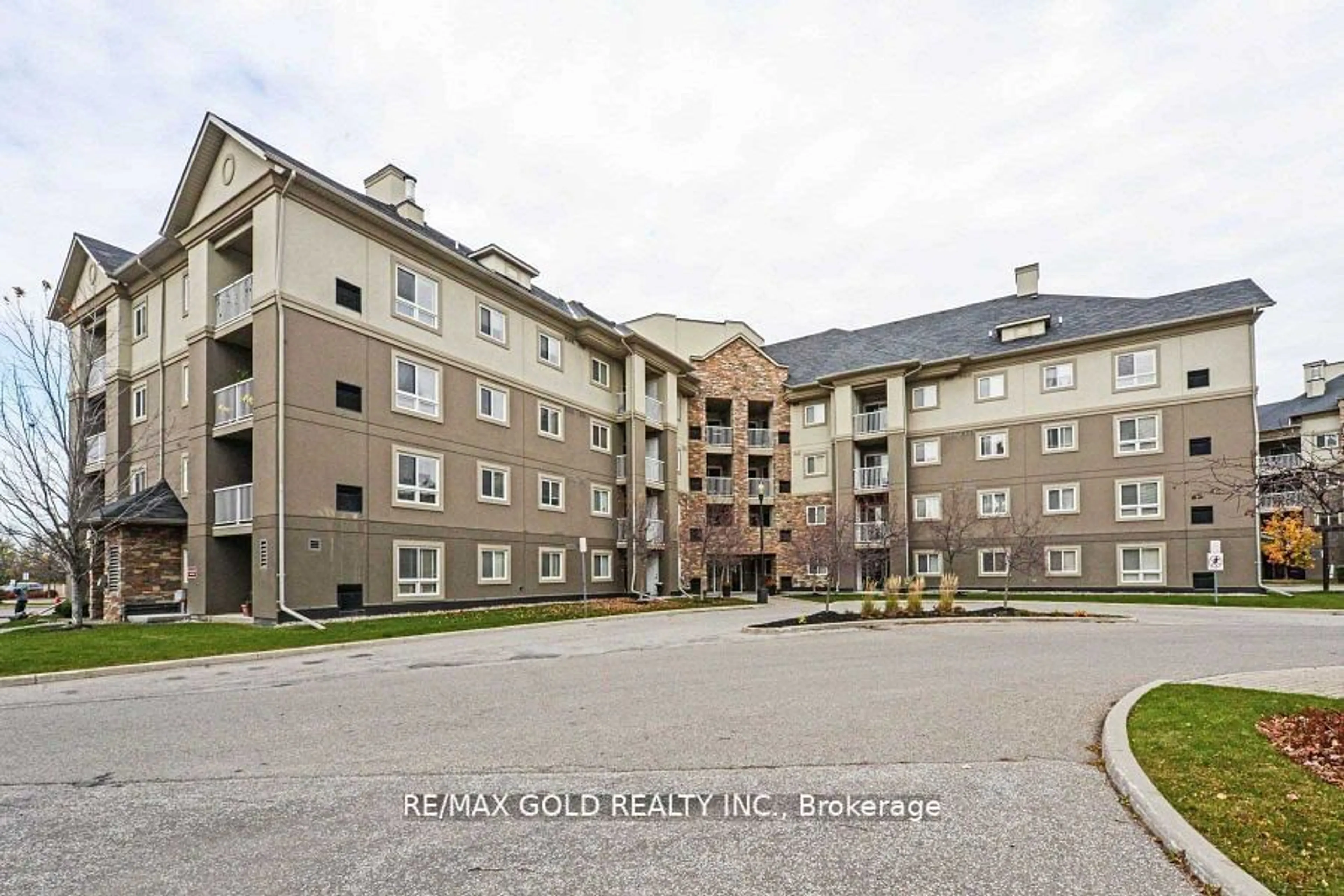 A pic from exterior of the house or condo, the front or back of building for 4 Dayspring Circ #408, Brampton Ontario L6P 2Z5