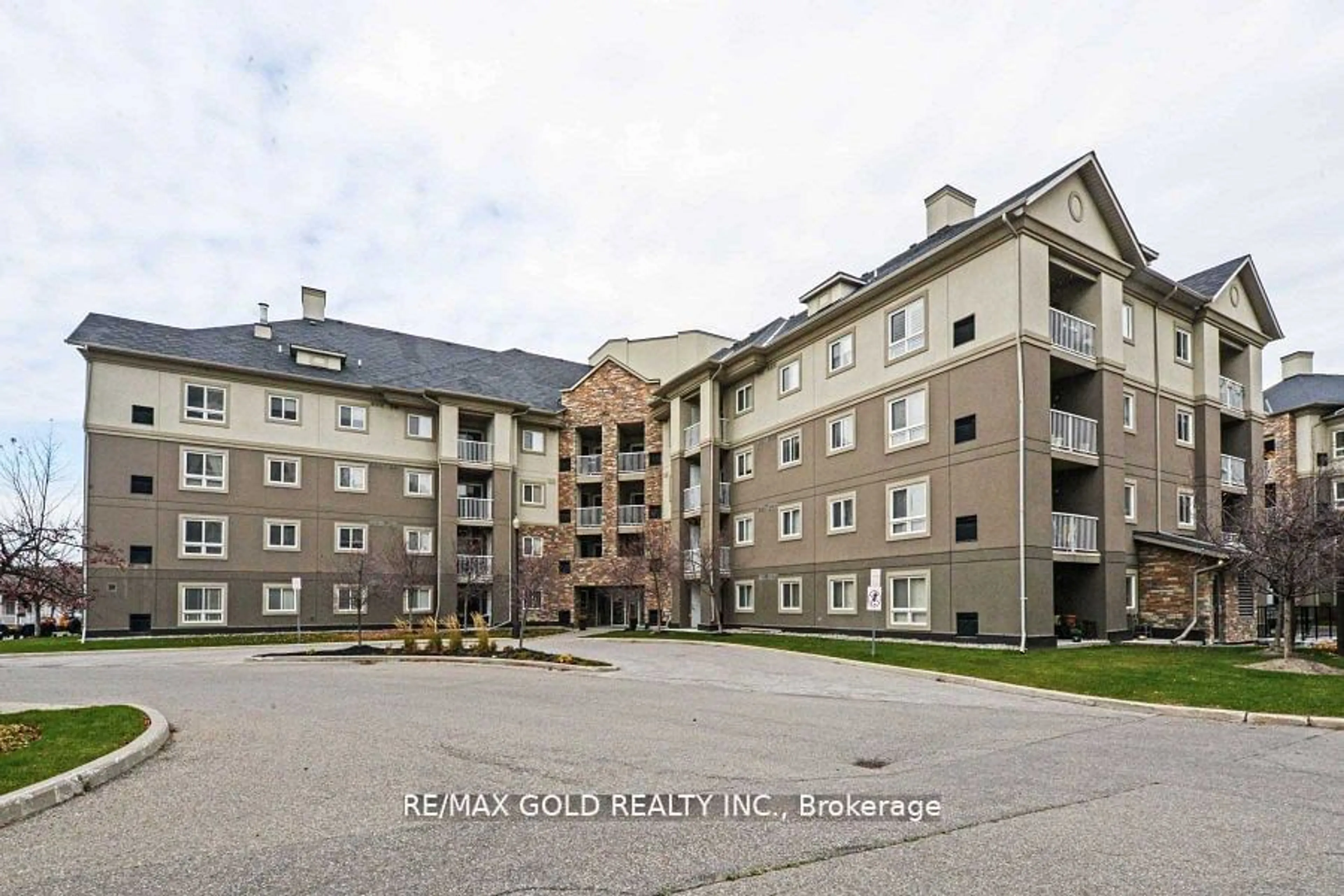 A pic from exterior of the house or condo, the front or back of building for 4 Dayspring Circ #408, Brampton Ontario L6P 2Z5