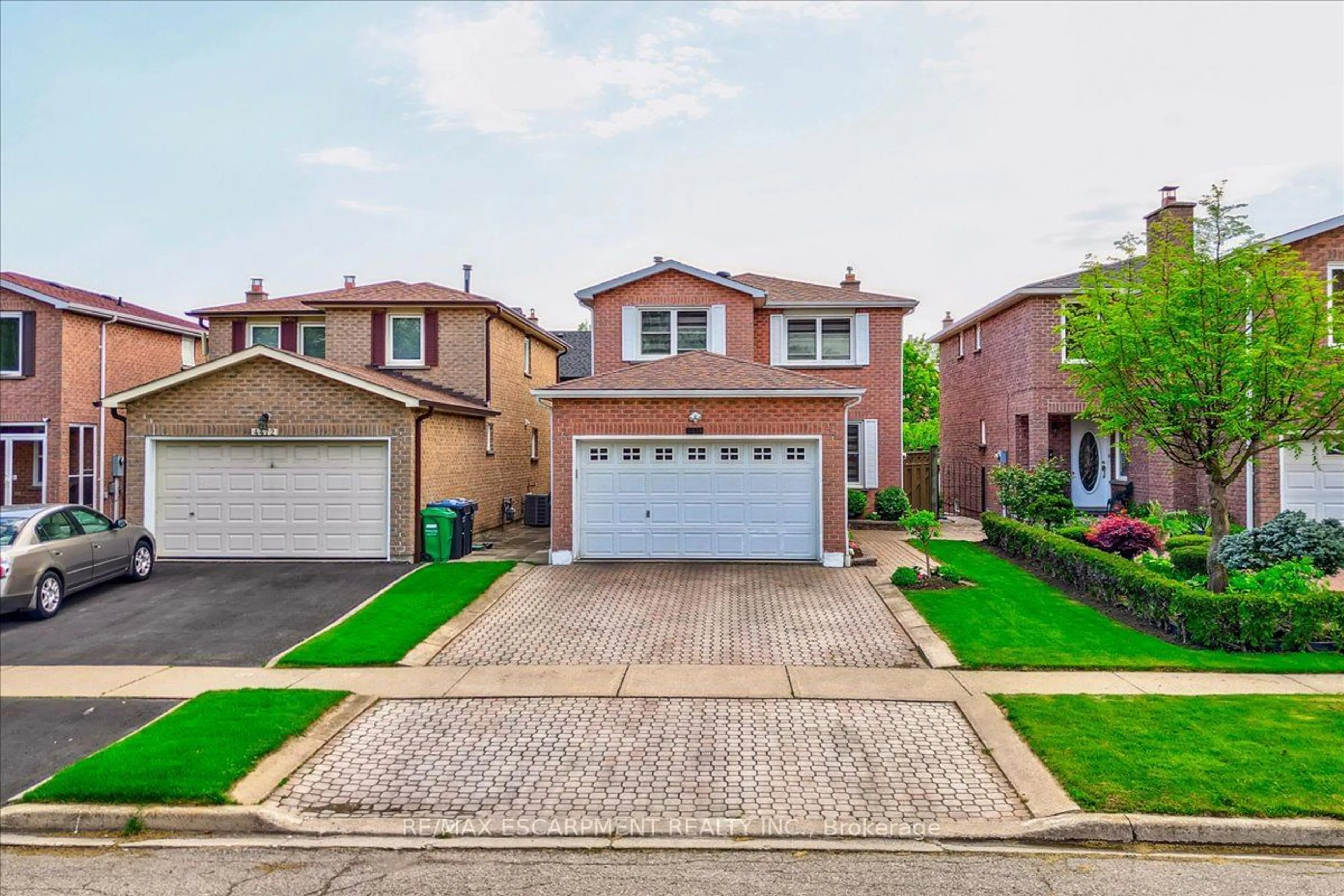 Frontside or backside of a home, the street view for 4476 Jenkins Cres, Mississauga Ontario L5R 1T8