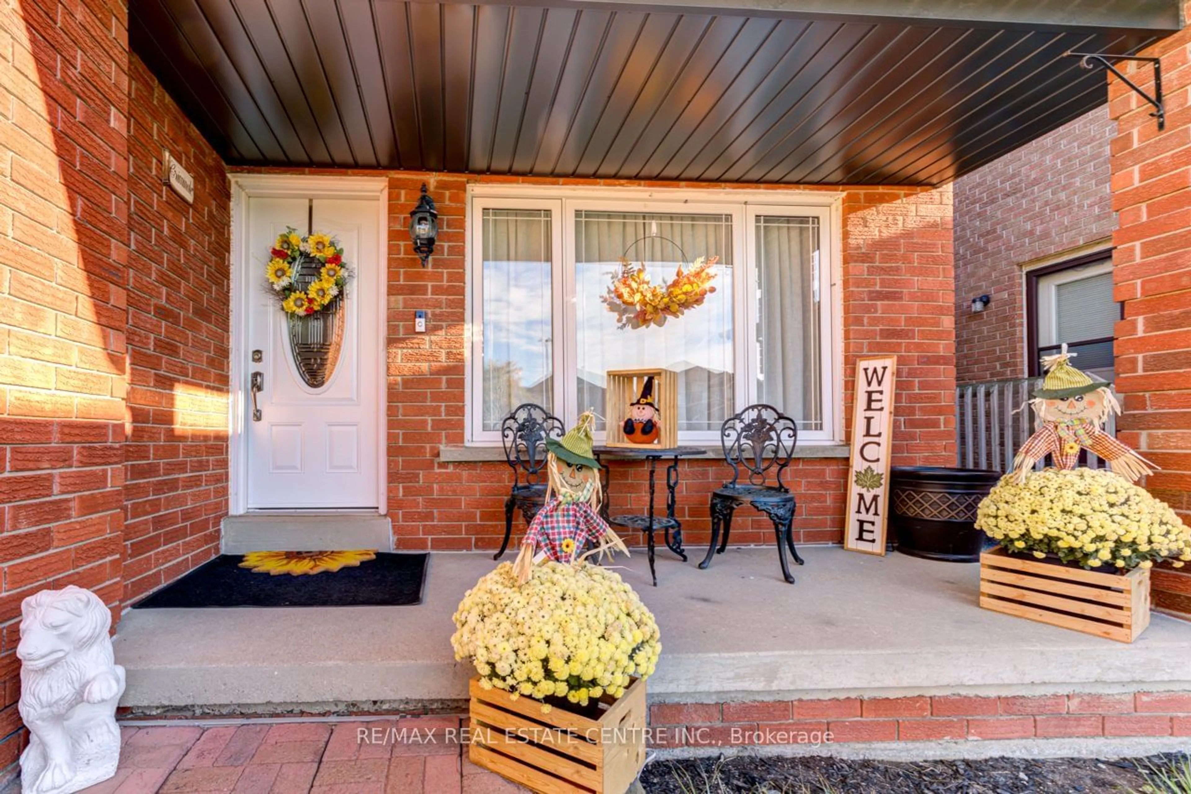 Patio, cottage for 106 Havelock Dr, Brampton Ontario L6W 4C6