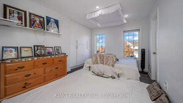 Additional property image - 27 Braydon Blvd