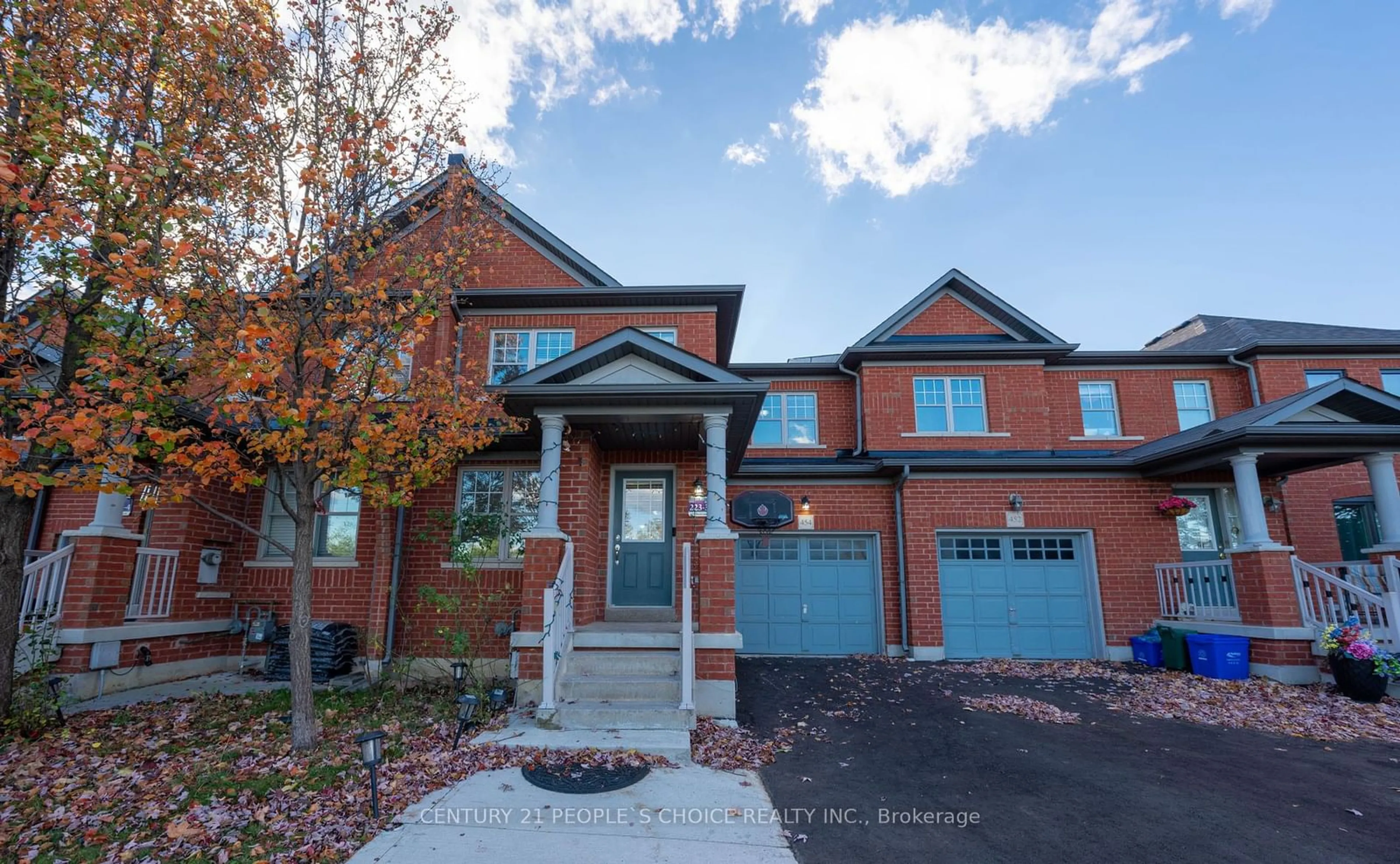 Home with brick exterior material for 454 Duncan Lane, Milton Ontario L9T 0V4